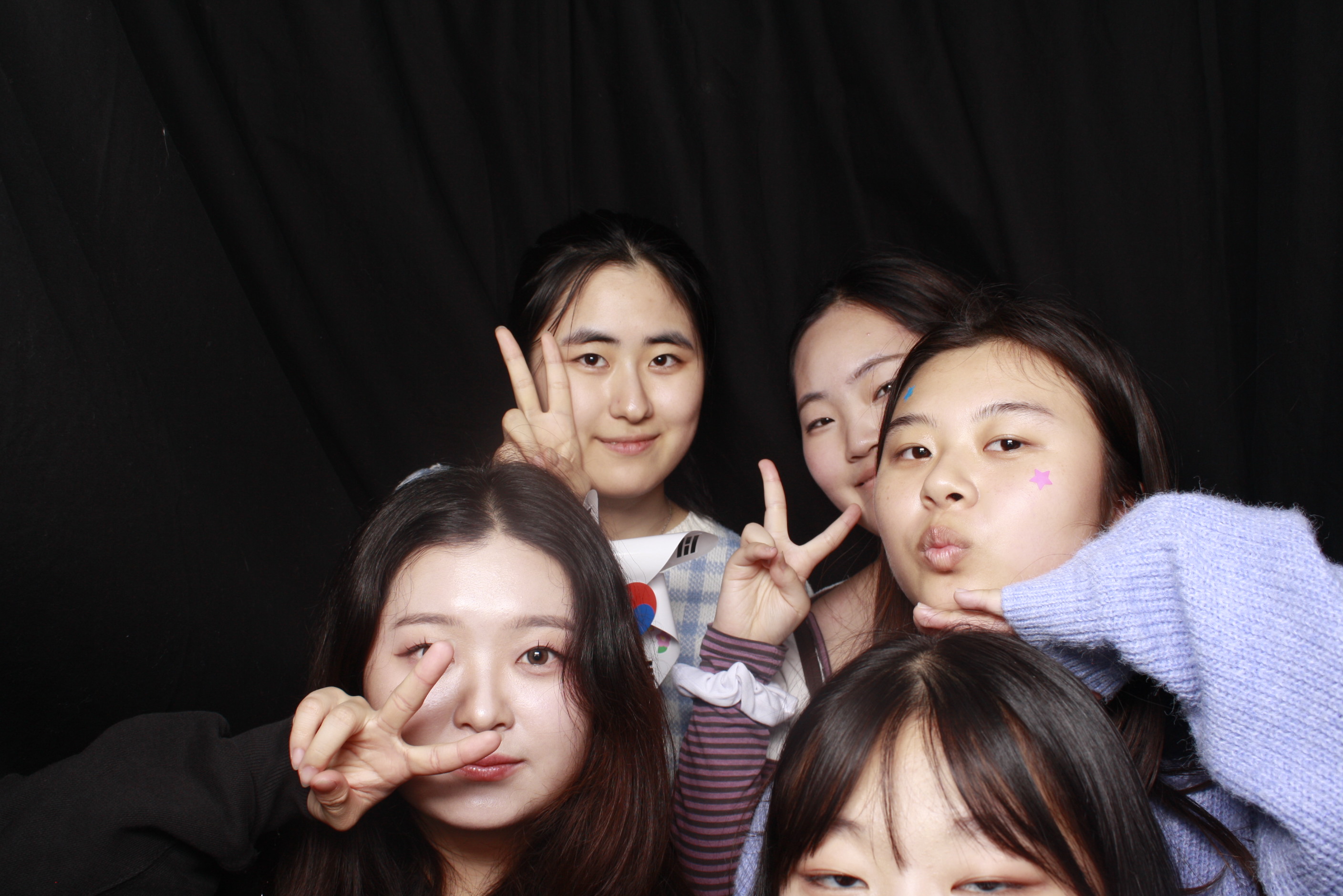 K-Culture Festival 2025 - Booth 1 | View more photos from the event at wgtngallery.classicphotobooths.co.nz/u/wgtncpbgallery/K-Culture-Festival-2025-Booth-1