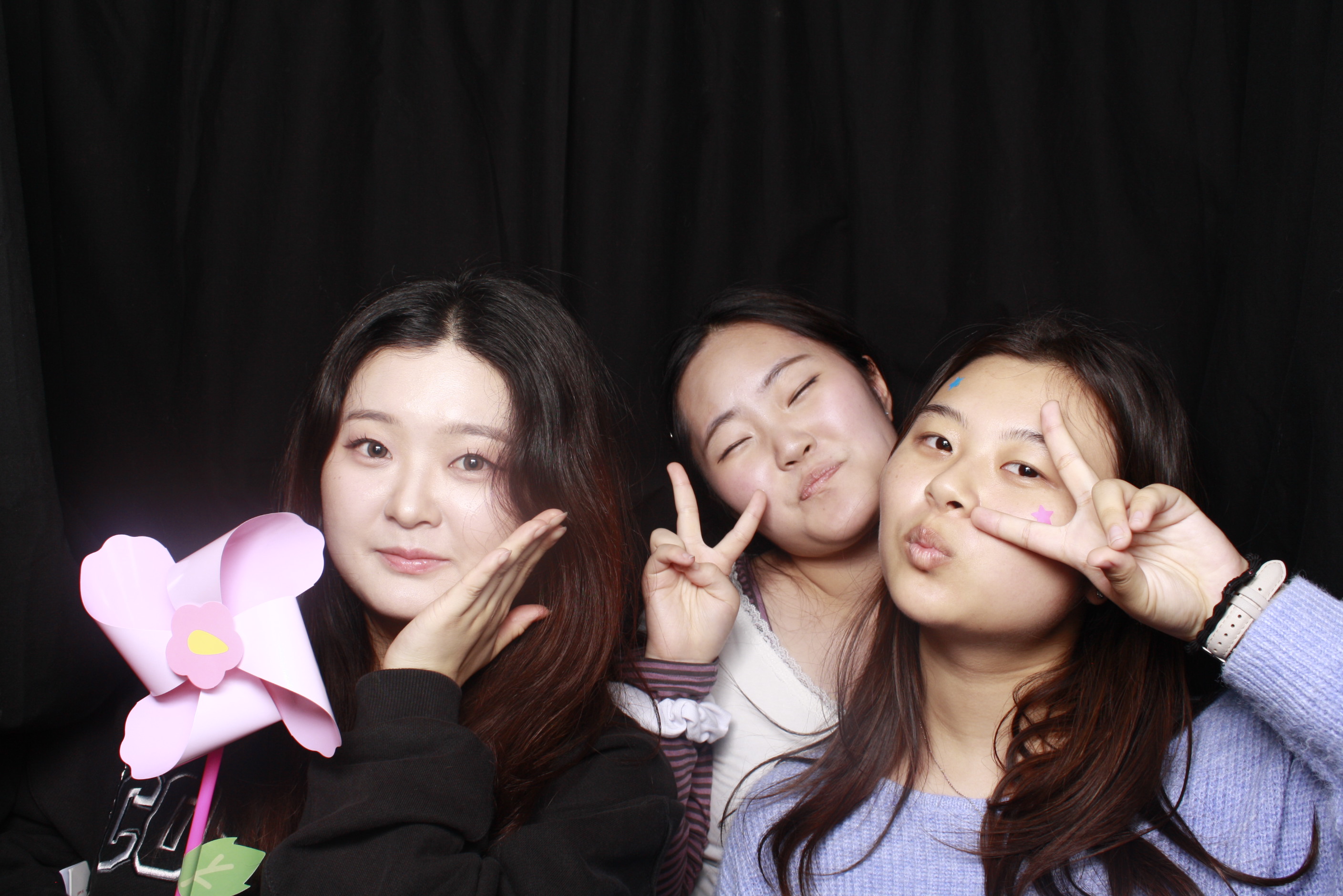 K-Culture Festival 2025 - Booth 1 | View more photos from the event at wgtngallery.classicphotobooths.co.nz/u/wgtncpbgallery/K-Culture-Festival-2025-Booth-1