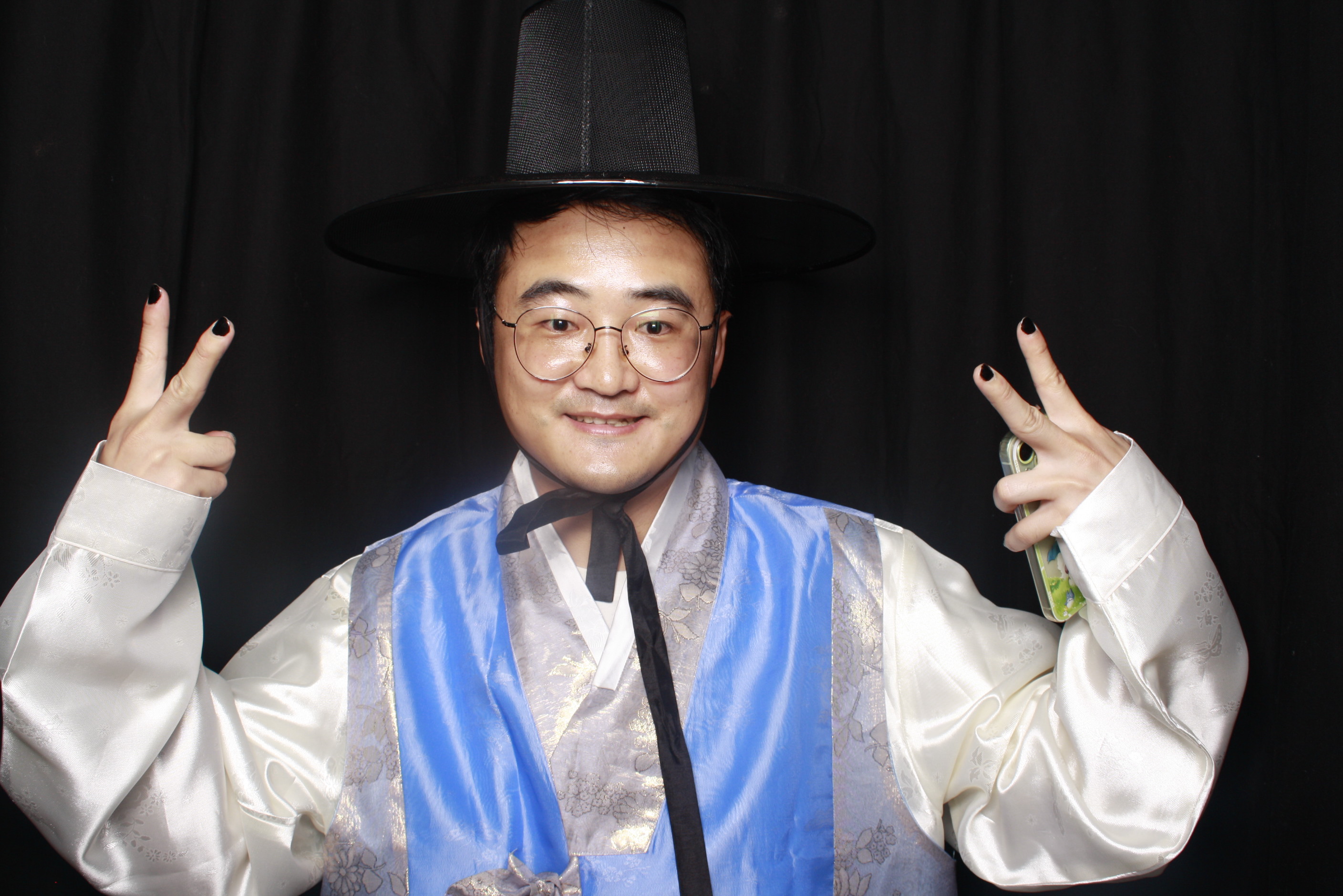 K-Culture Festival 2025 - Booth 1 | View more photos from the event at wgtngallery.classicphotobooths.co.nz/u/wgtncpbgallery/K-Culture-Festival-2025-Booth-1