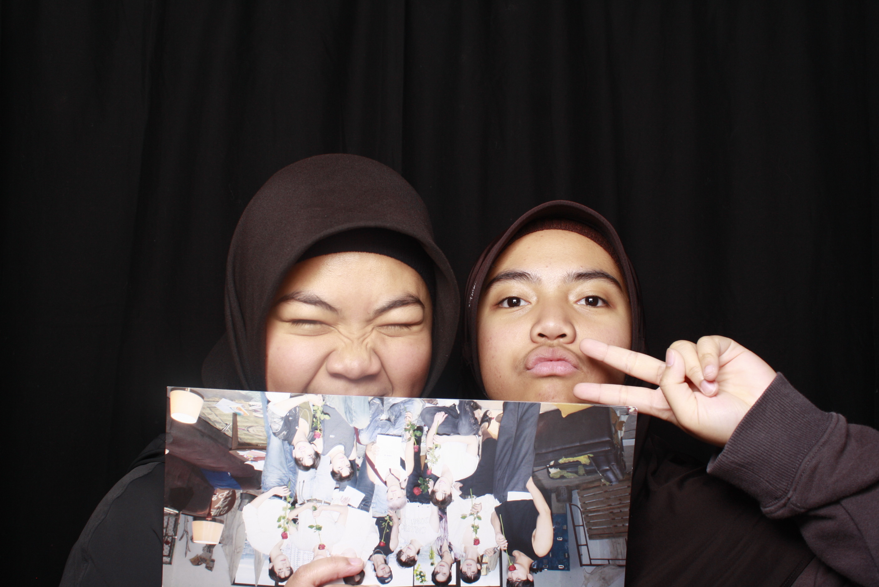 K-Culture Festival 2025 - Booth 1 | View more photos from the event at wgtngallery.classicphotobooths.co.nz/u/wgtncpbgallery/K-Culture-Festival-2025-Booth-1