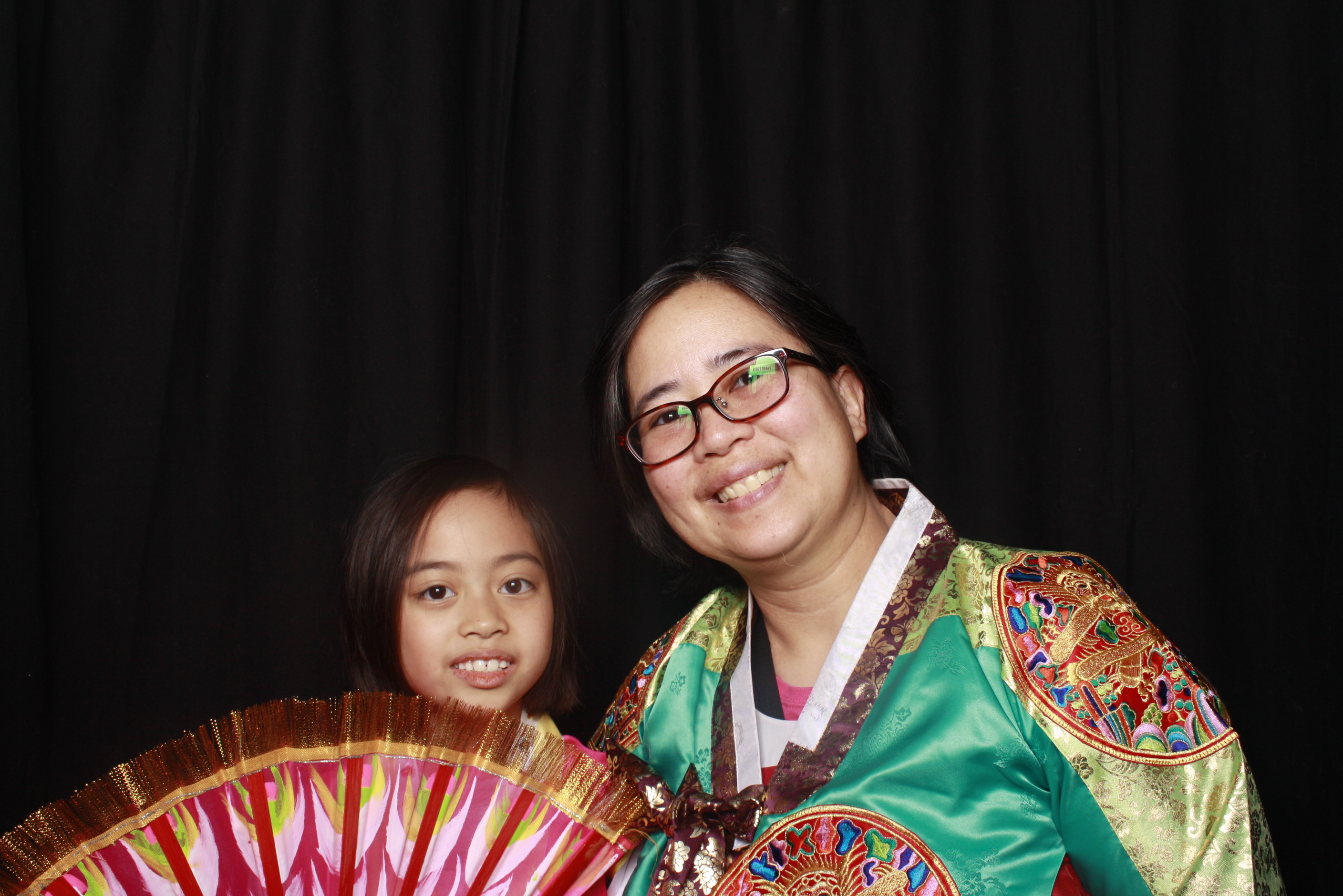 K-Culture Festival 2025 - Booth 1 | View more photos from the event at wgtngallery.classicphotobooths.co.nz/u/wgtncpbgallery/K-Culture-Festival-2025-Booth-1