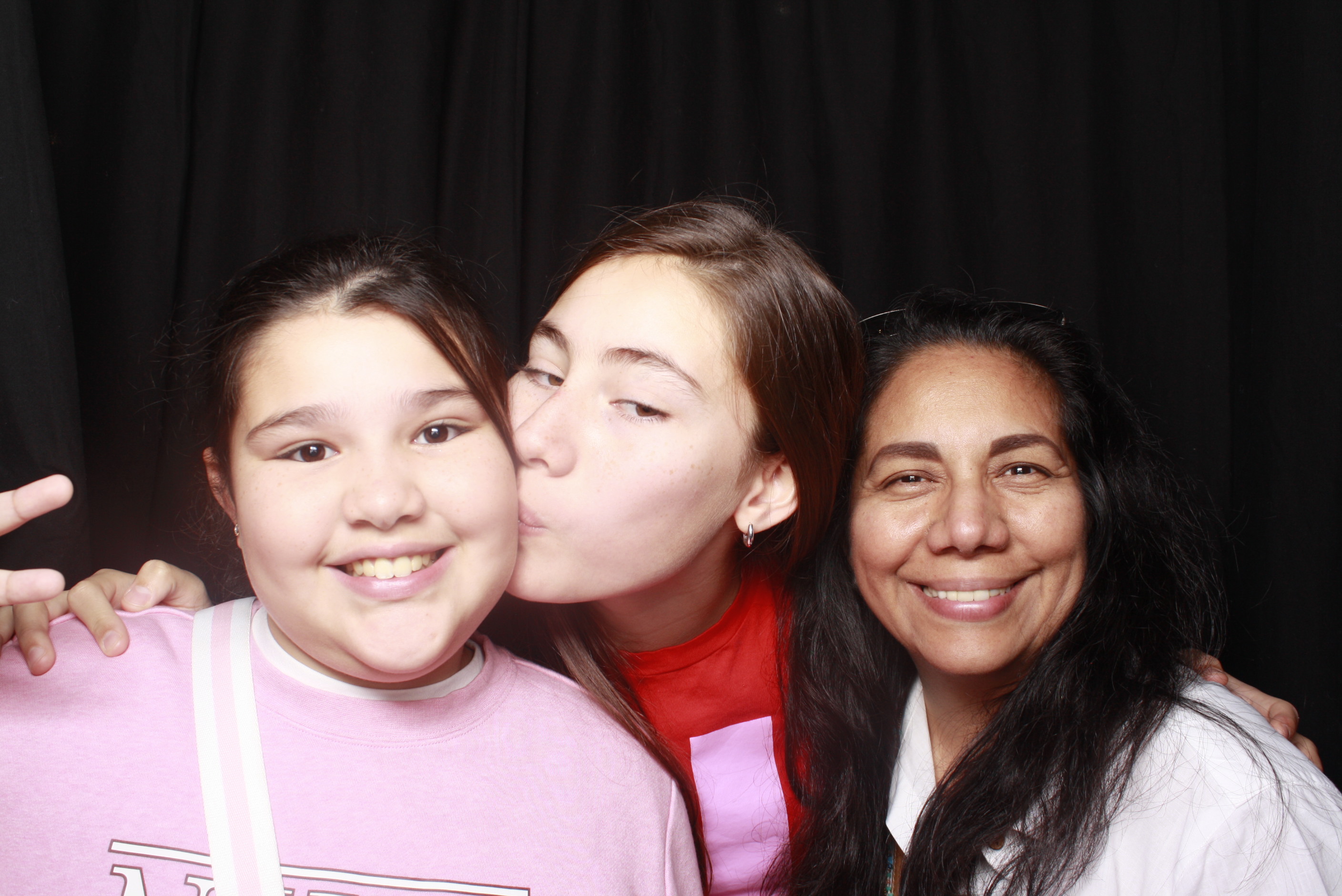 K-Culture Festival 2025 - Booth 1 | View more photos from the event at wgtngallery.classicphotobooths.co.nz/u/wgtncpbgallery/K-Culture-Festival-2025-Booth-1