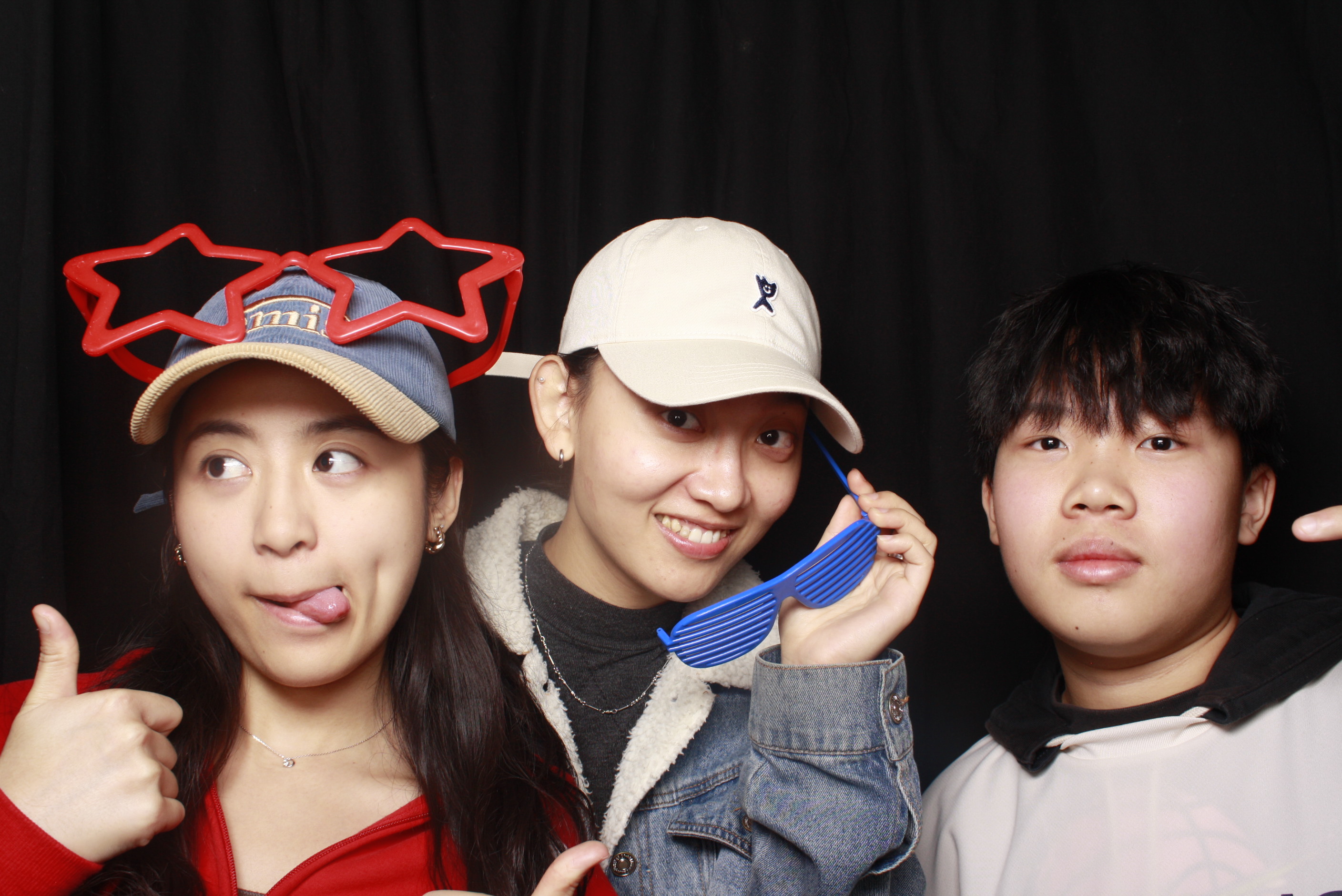 K-Culture Festival 2025 - Booth 1 | View more photos from the event at wgtngallery.classicphotobooths.co.nz/u/wgtncpbgallery/K-Culture-Festival-2025-Booth-1