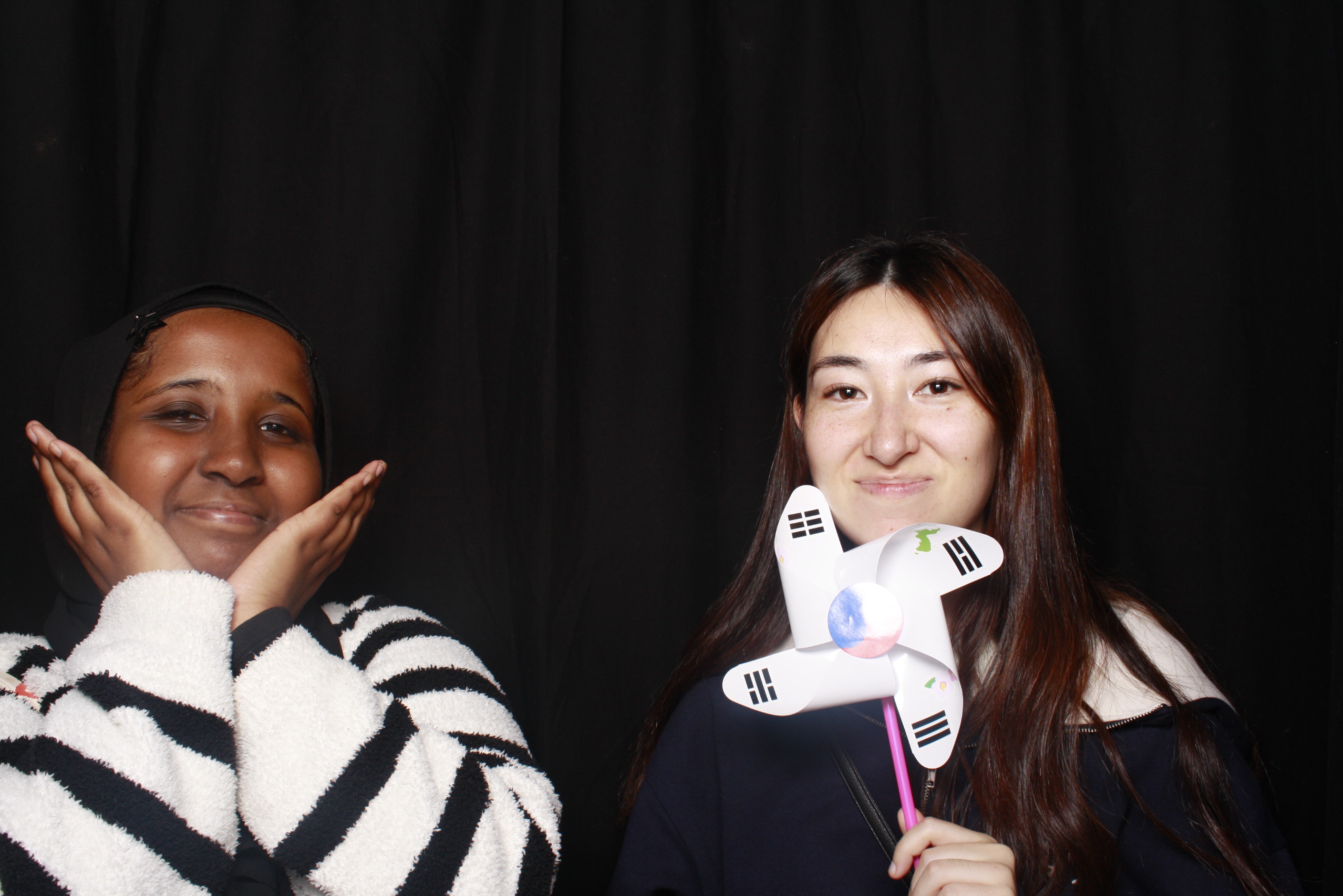 K-Culture Festival 2025 - Booth 1 | View more photos from the event at wgtngallery.classicphotobooths.co.nz/u/wgtncpbgallery/K-Culture-Festival-2025-Booth-1