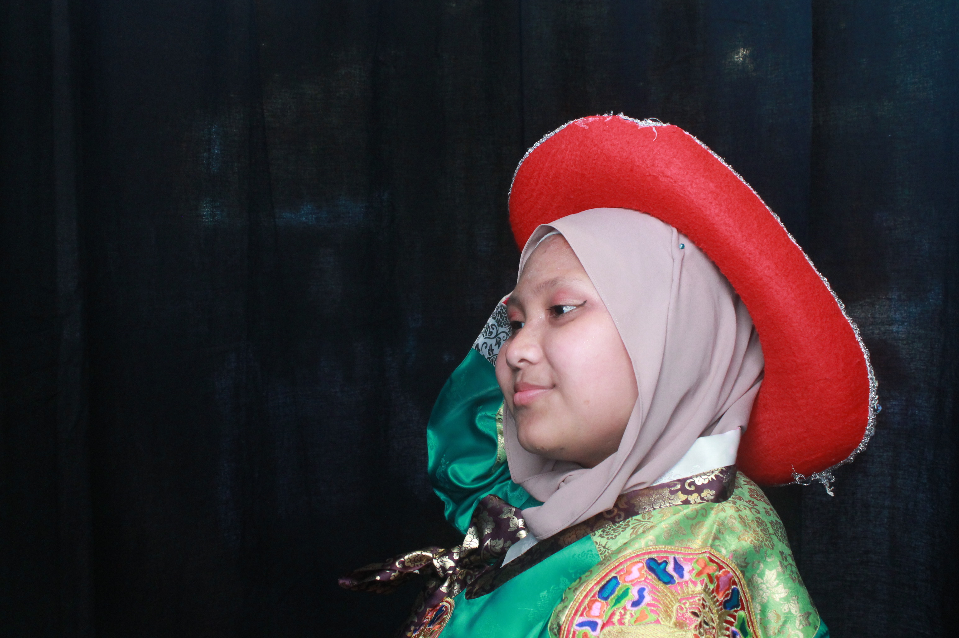 K-Culture Festival 2025 - Booth 2 | View more photos from the event at wgtngallery.classicphotobooths.co.nz/u/wgtncpbgallery/K-Culture-Festival-2025-Booth-2