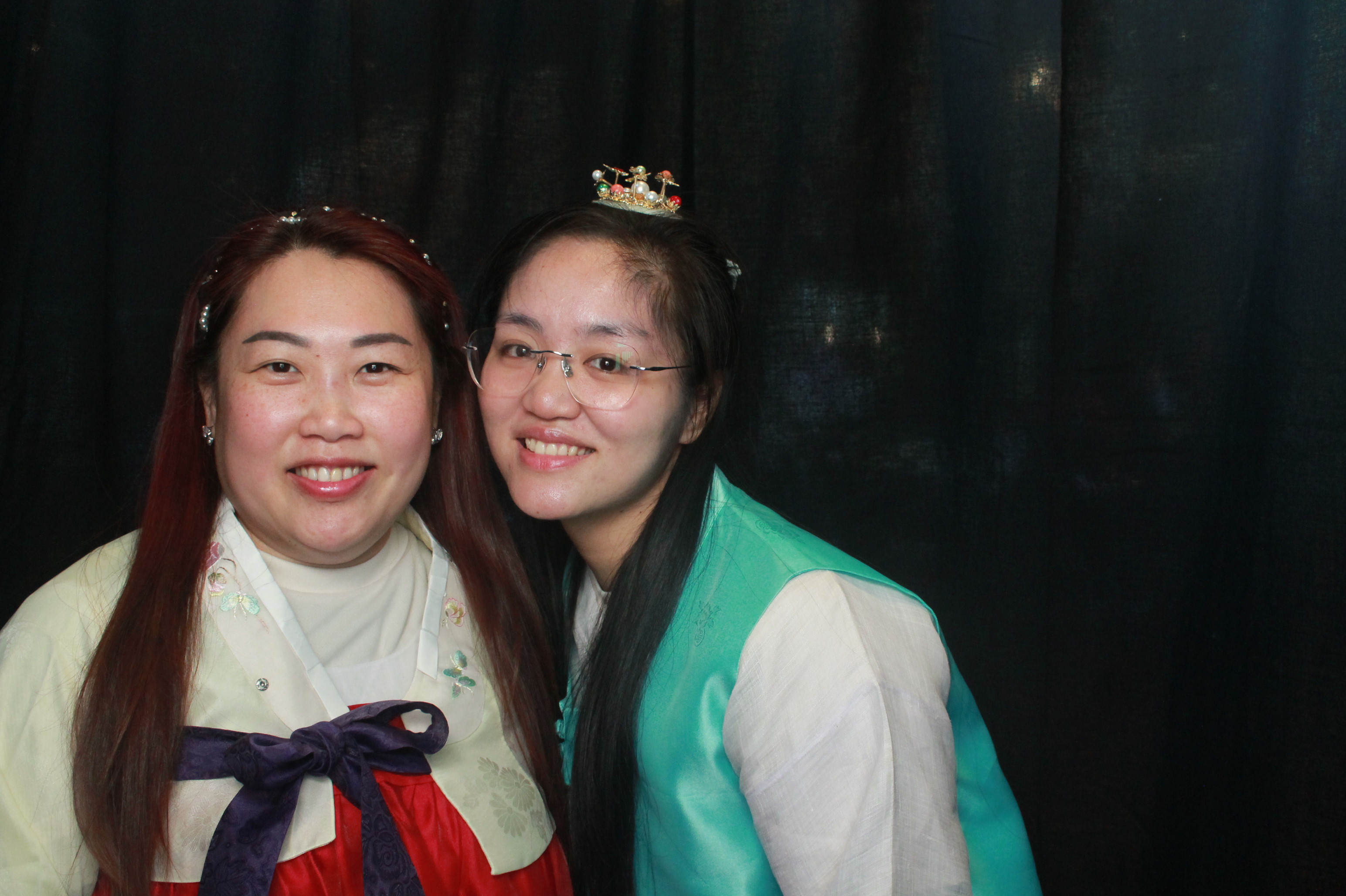 K-Culture Festival 2025 - Booth 2 | View more photos from the event at wgtngallery.classicphotobooths.co.nz/u/wgtncpbgallery/K-Culture-Festival-2025-Booth-2