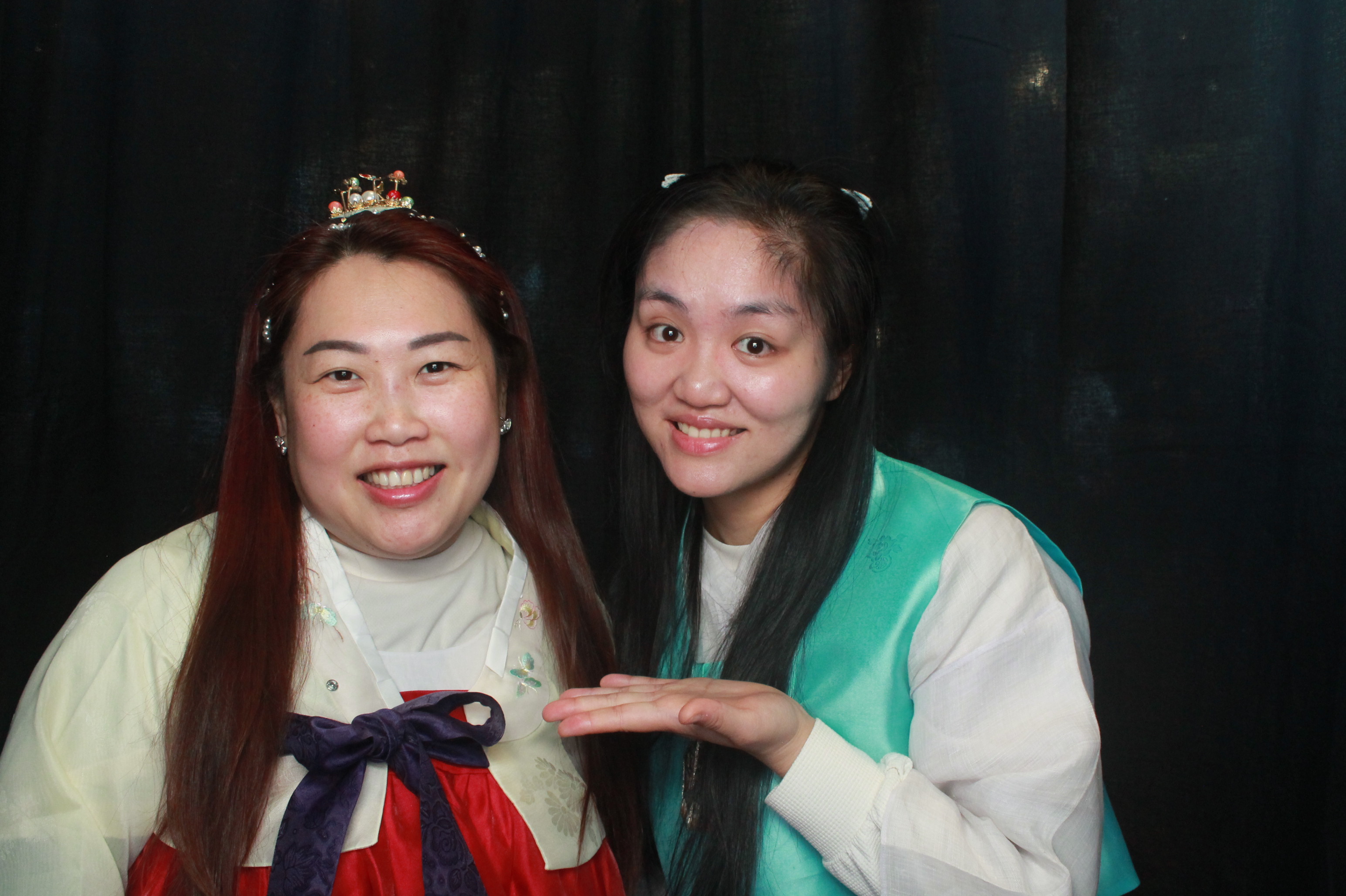 K-Culture Festival 2025 - Booth 2 | View more photos from the event at wgtngallery.classicphotobooths.co.nz/u/wgtncpbgallery/K-Culture-Festival-2025-Booth-2