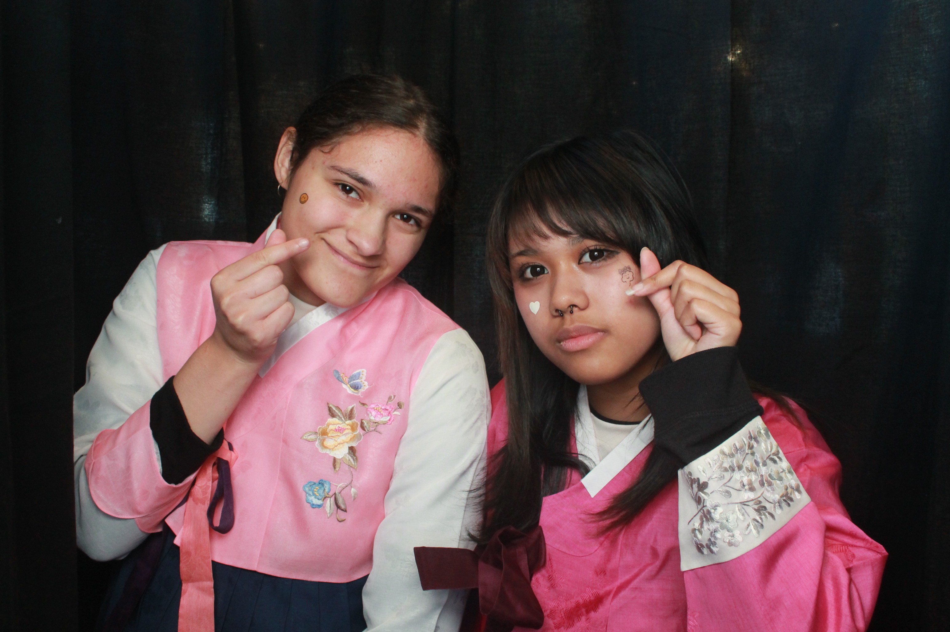 K-Culture Festival 2025 - Booth 2 | View more photos from the event at wgtngallery.classicphotobooths.co.nz/u/wgtncpbgallery/K-Culture-Festival-2025-Booth-2