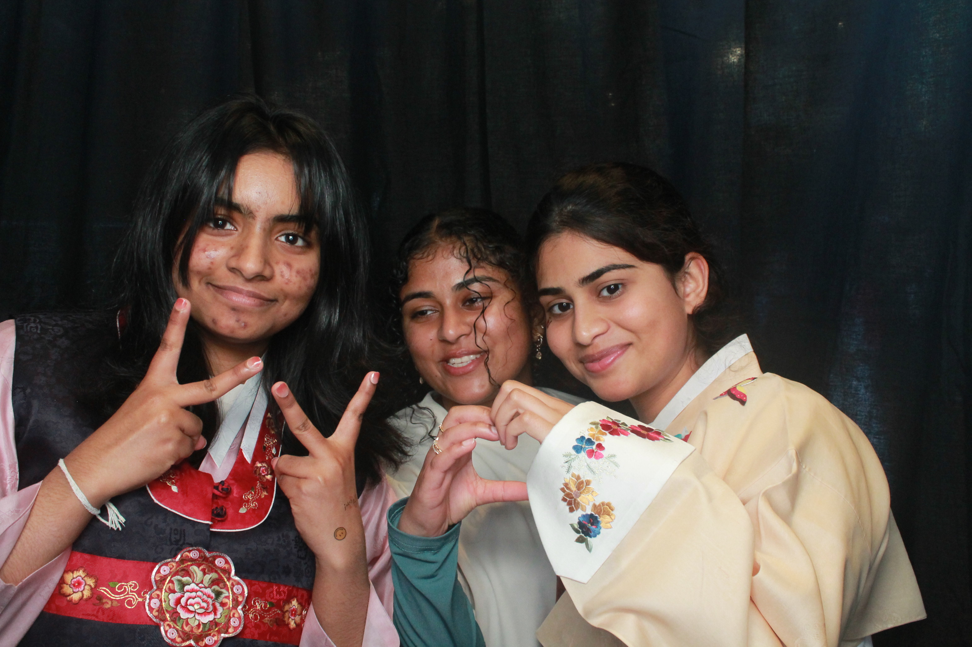 K-Culture Festival 2025 - Booth 2 | View more photos from the event at wgtngallery.classicphotobooths.co.nz/u/wgtncpbgallery/K-Culture-Festival-2025-Booth-2