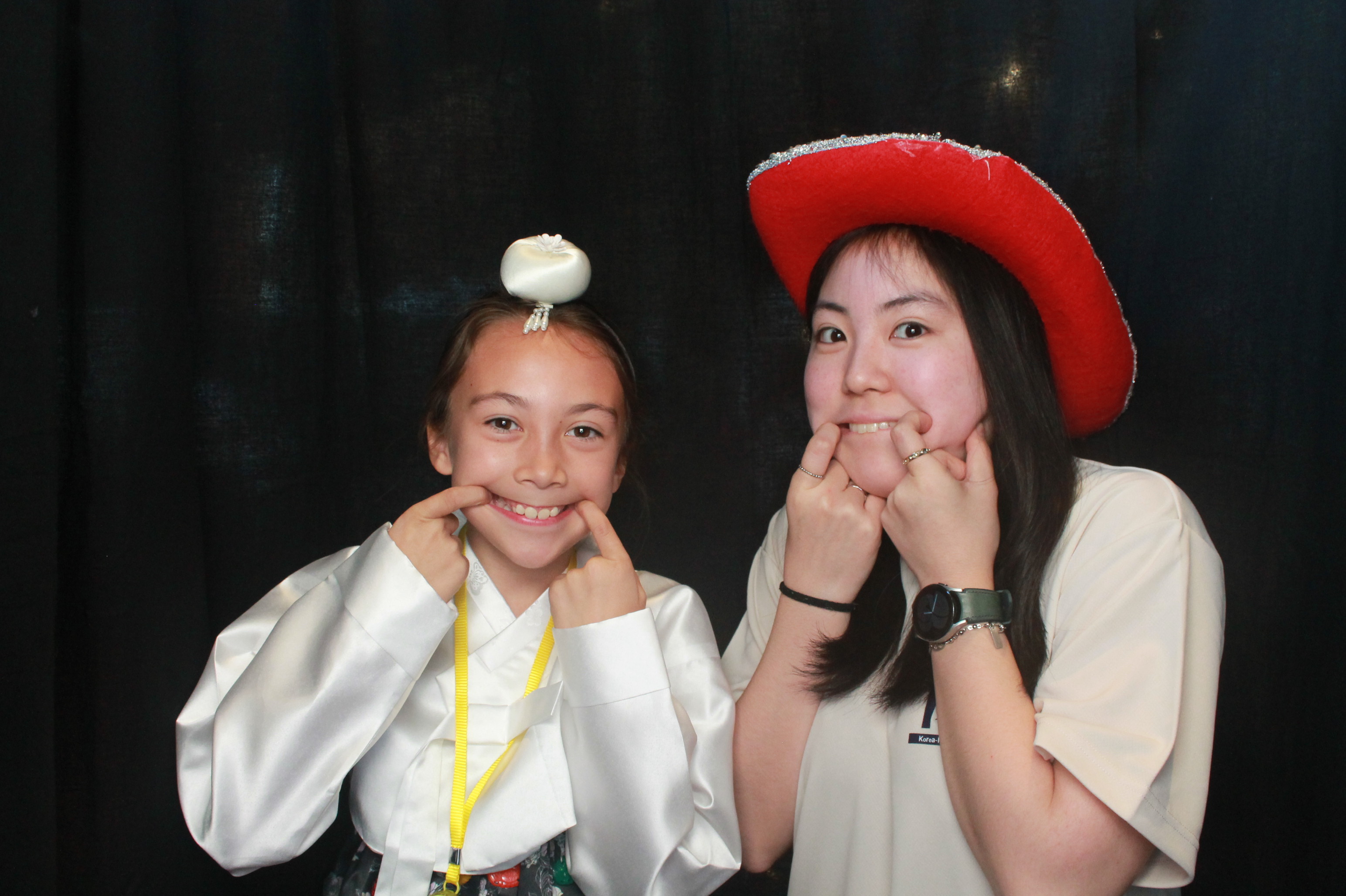 K-Culture Festival 2025 - Booth 2 | View more photos from the event at wgtngallery.classicphotobooths.co.nz/u/wgtncpbgallery/K-Culture-Festival-2025-Booth-2