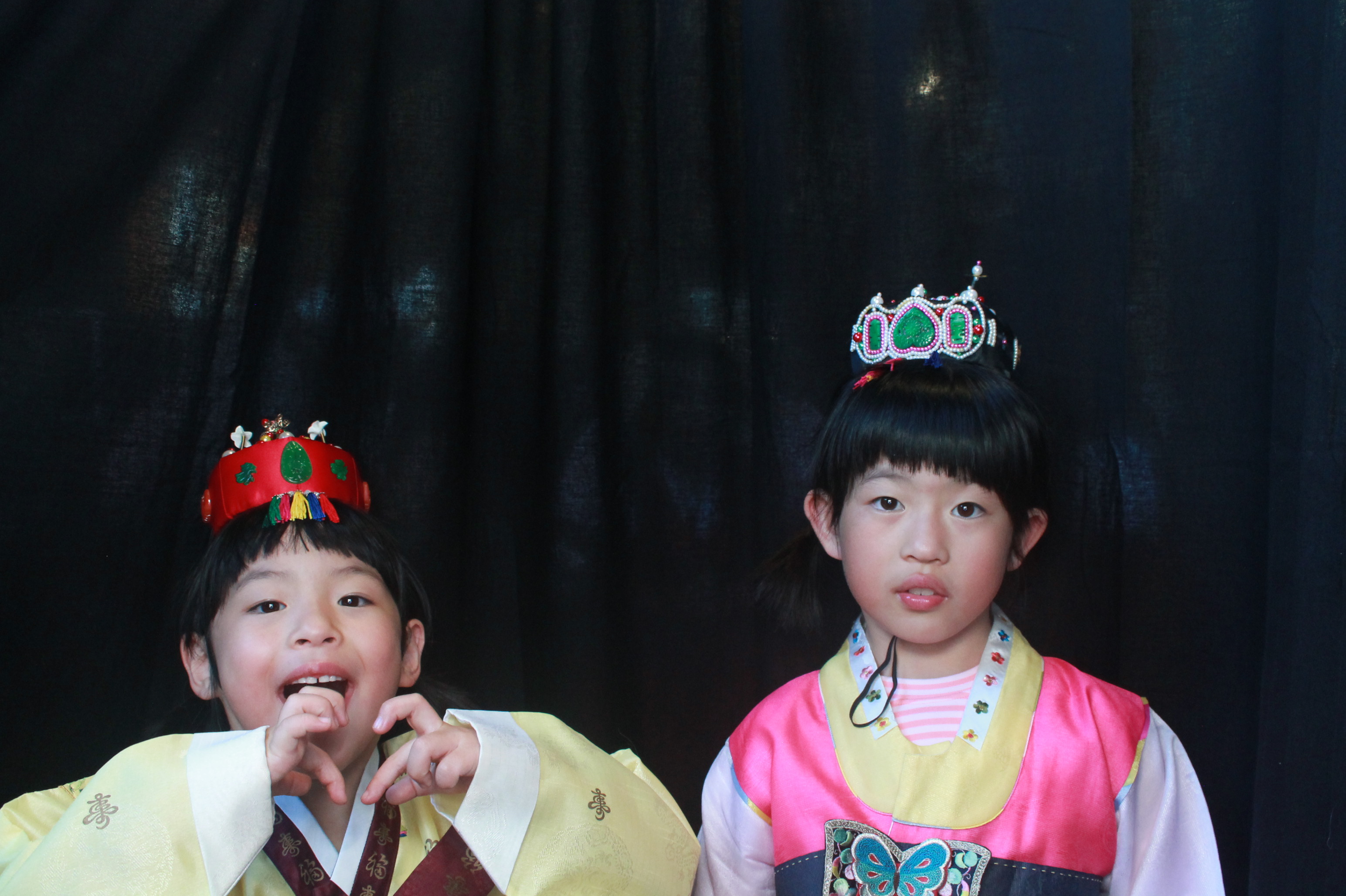 K-Culture Festival 2025 - Booth 2 | View more photos from the event at wgtngallery.classicphotobooths.co.nz/u/wgtncpbgallery/K-Culture-Festival-2025-Booth-2