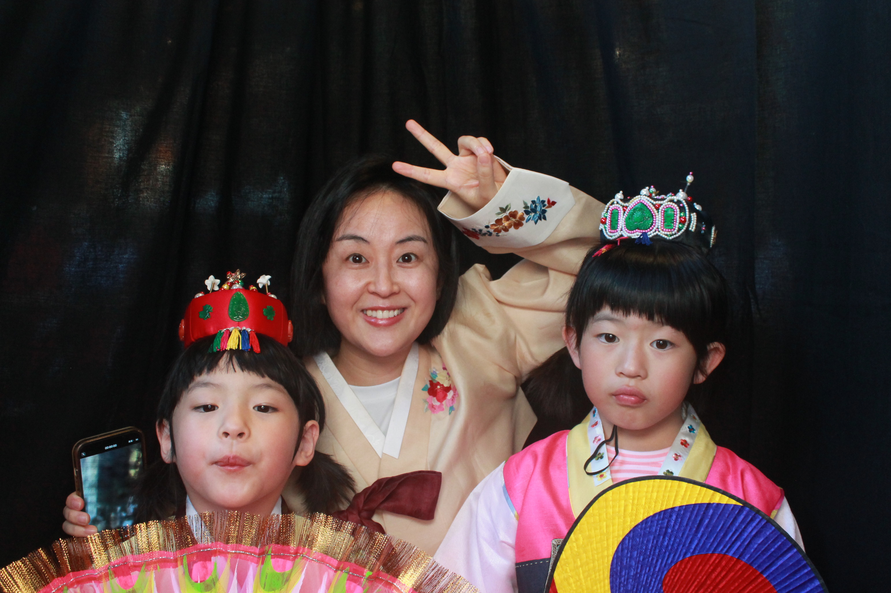 K-Culture Festival 2025 - Booth 2 | View more photos from the event at wgtngallery.classicphotobooths.co.nz/u/wgtncpbgallery/K-Culture-Festival-2025-Booth-2