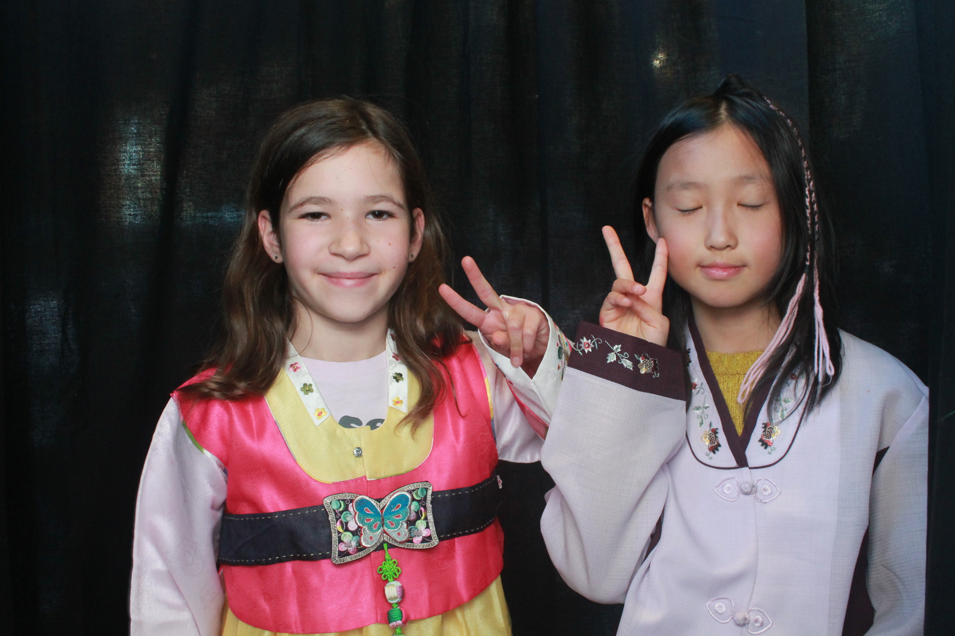 K-Culture Festival 2025 - Booth 2 | View more photos from the event at wgtngallery.classicphotobooths.co.nz/u/wgtncpbgallery/K-Culture-Festival-2025-Booth-2