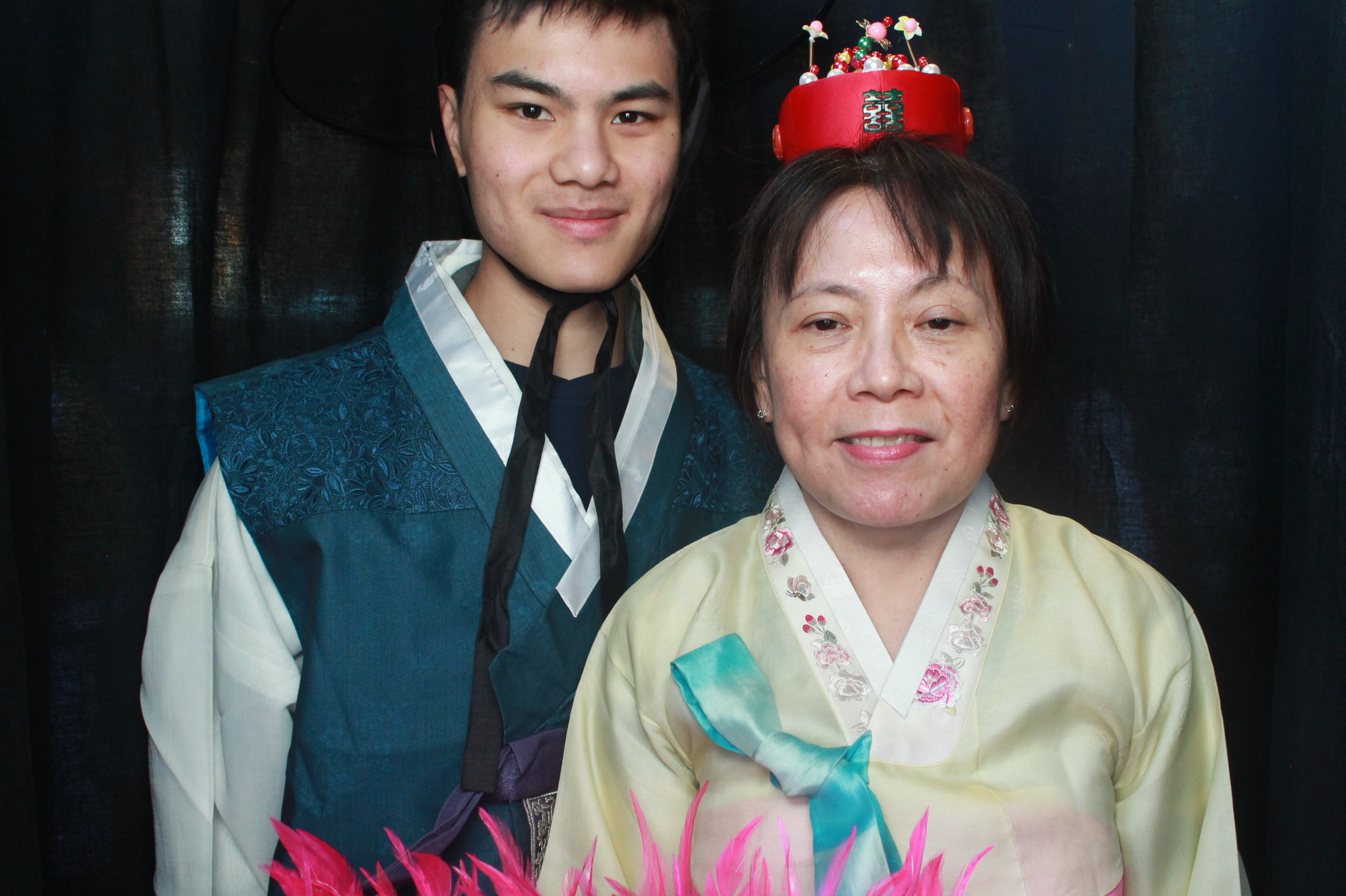 K-Culture Festival 2025 - Booth 2 | View more photos from the event at wgtngallery.classicphotobooths.co.nz/u/wgtncpbgallery/K-Culture-Festival-2025-Booth-2