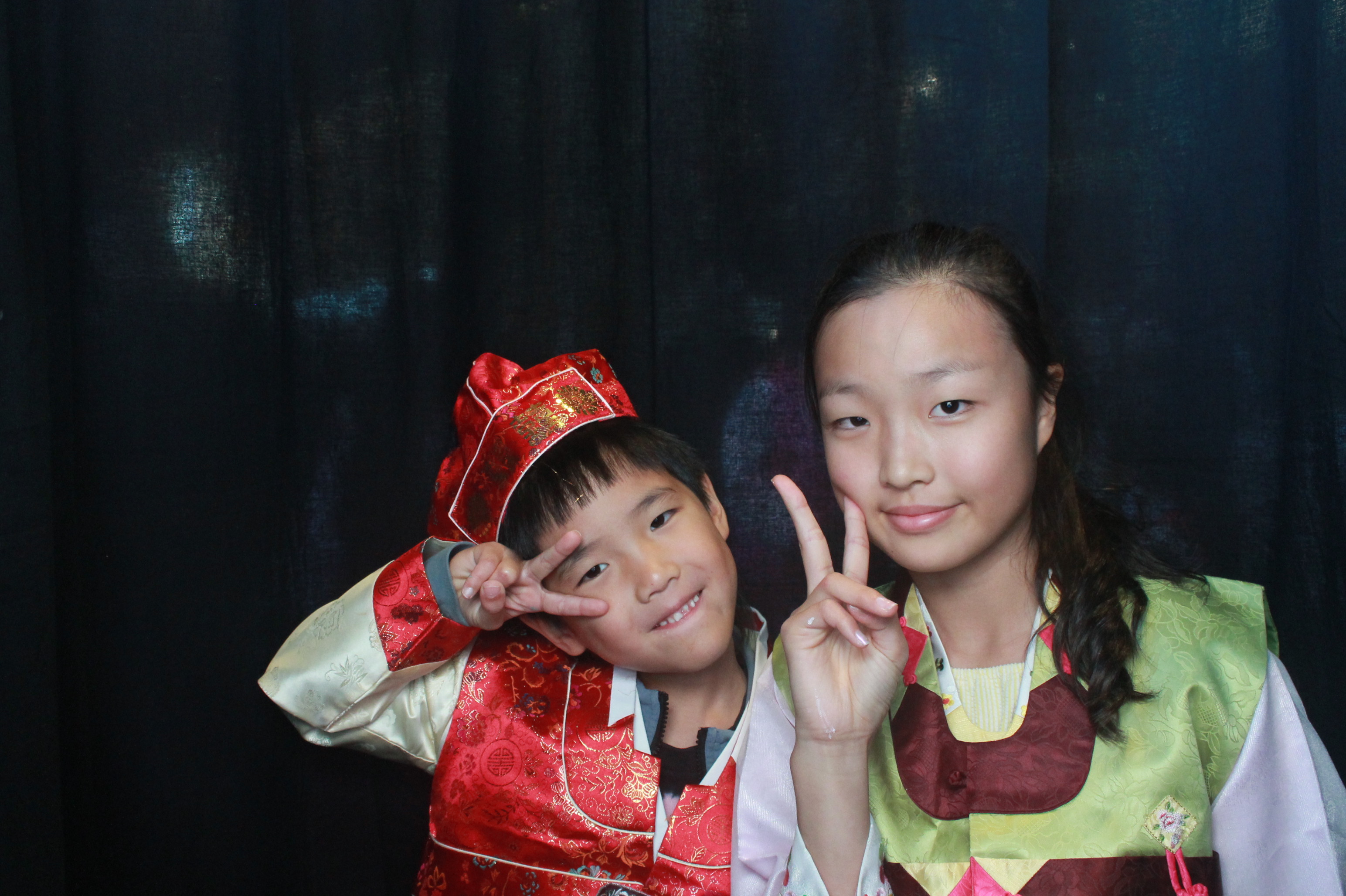 K-Culture Festival 2025 - Booth 2 | View more photos from the event at wgtngallery.classicphotobooths.co.nz/u/wgtncpbgallery/K-Culture-Festival-2025-Booth-2