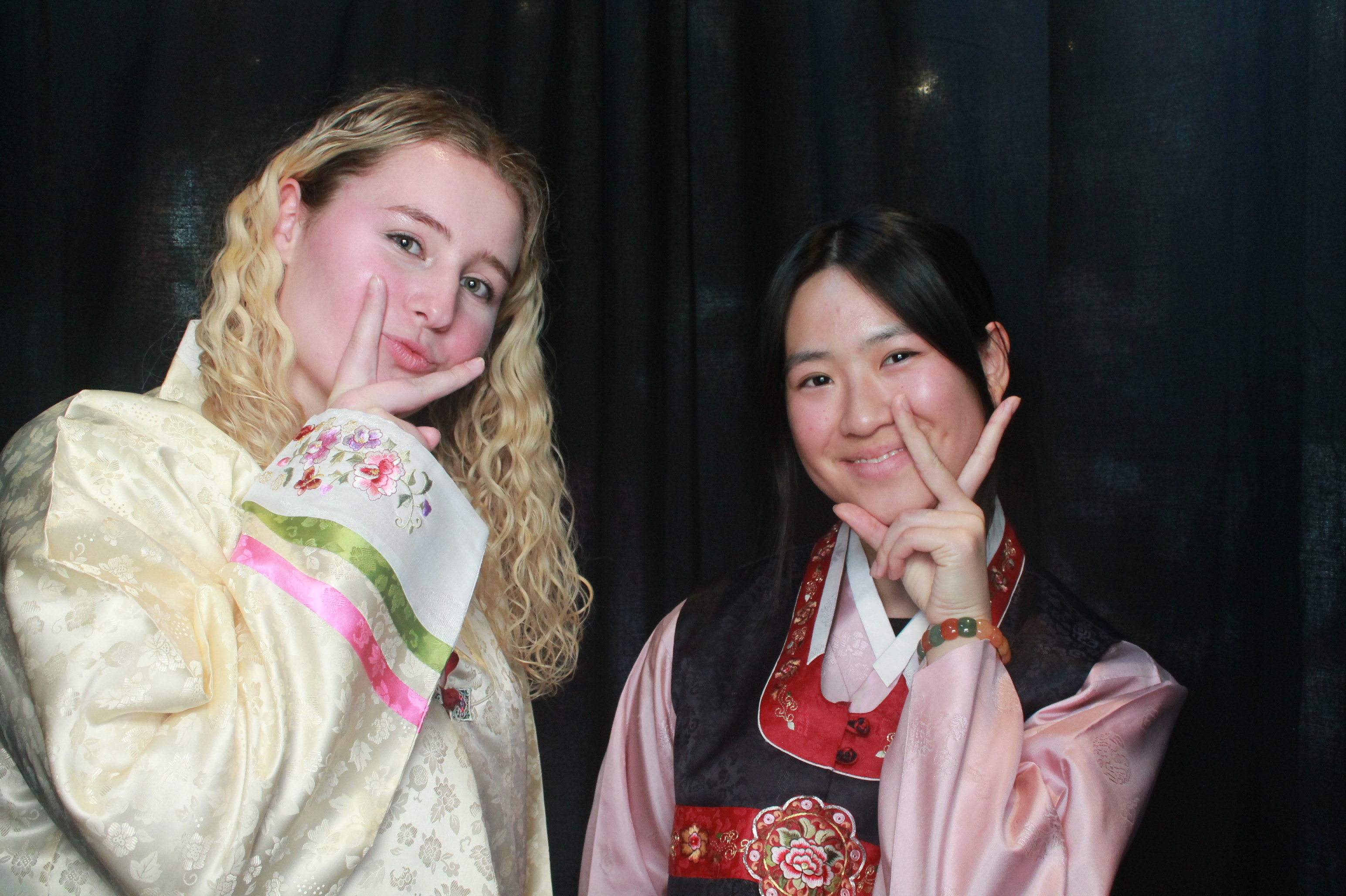 K-Culture Festival 2025 - Booth 2 | View more photos from the event at wgtngallery.classicphotobooths.co.nz/u/wgtncpbgallery/K-Culture-Festival-2025-Booth-2