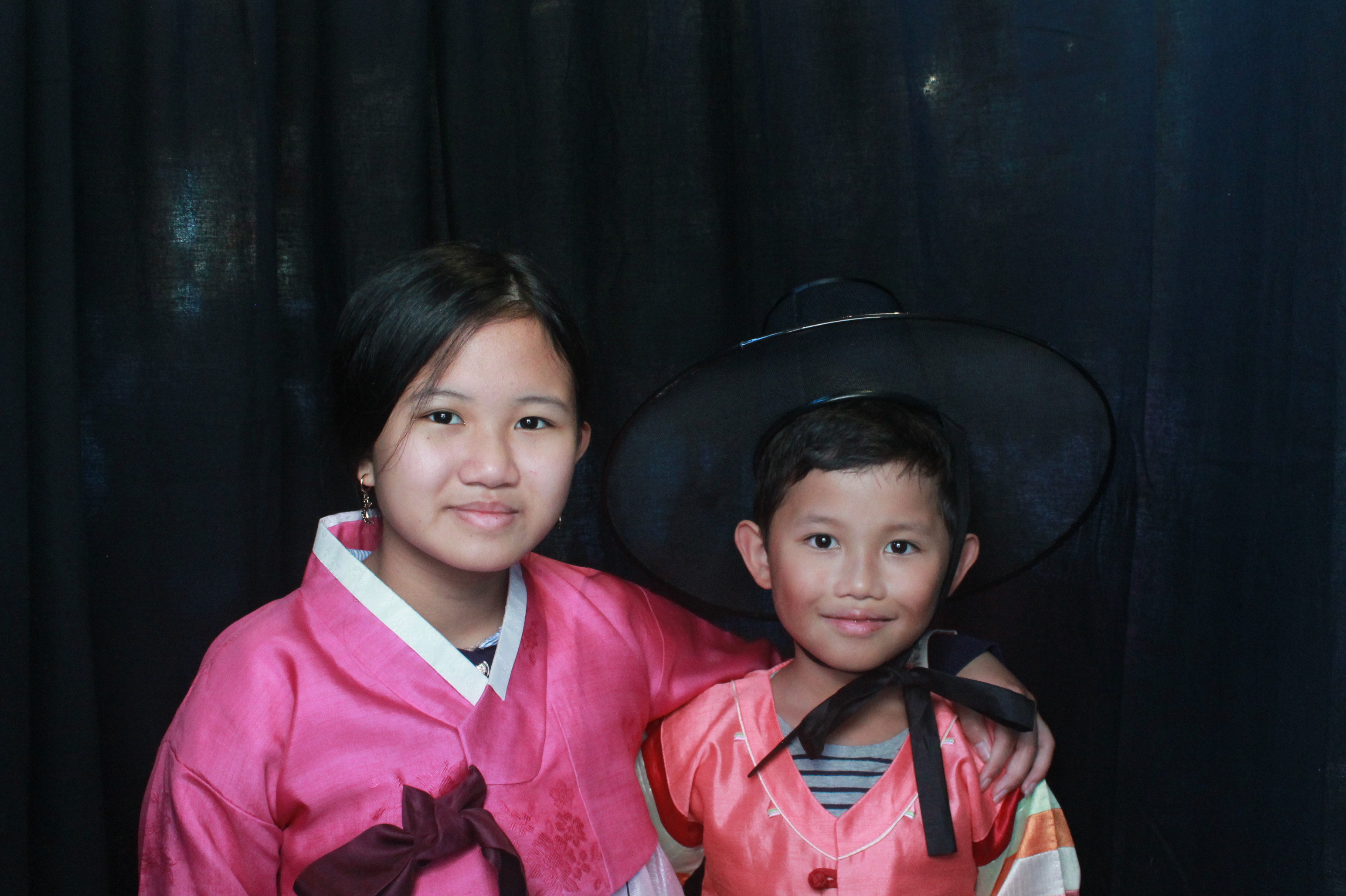 K-Culture Festival 2025 - Booth 2 | View more photos from the event at wgtngallery.classicphotobooths.co.nz/u/wgtncpbgallery/K-Culture-Festival-2025-Booth-2