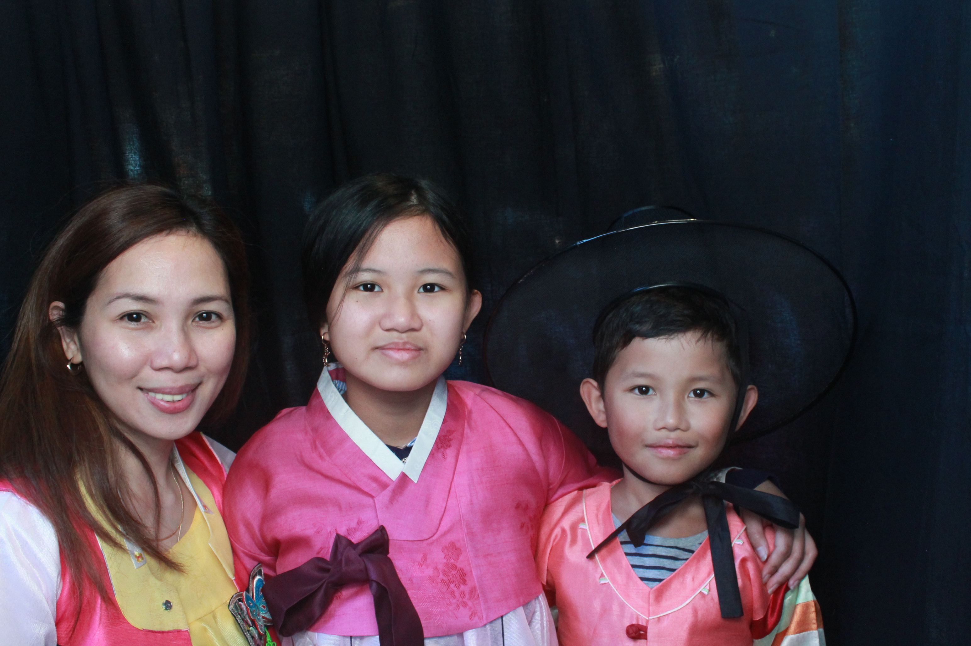 K-Culture Festival 2025 - Booth 2 | View more photos from the event at wgtngallery.classicphotobooths.co.nz/u/wgtncpbgallery/K-Culture-Festival-2025-Booth-2