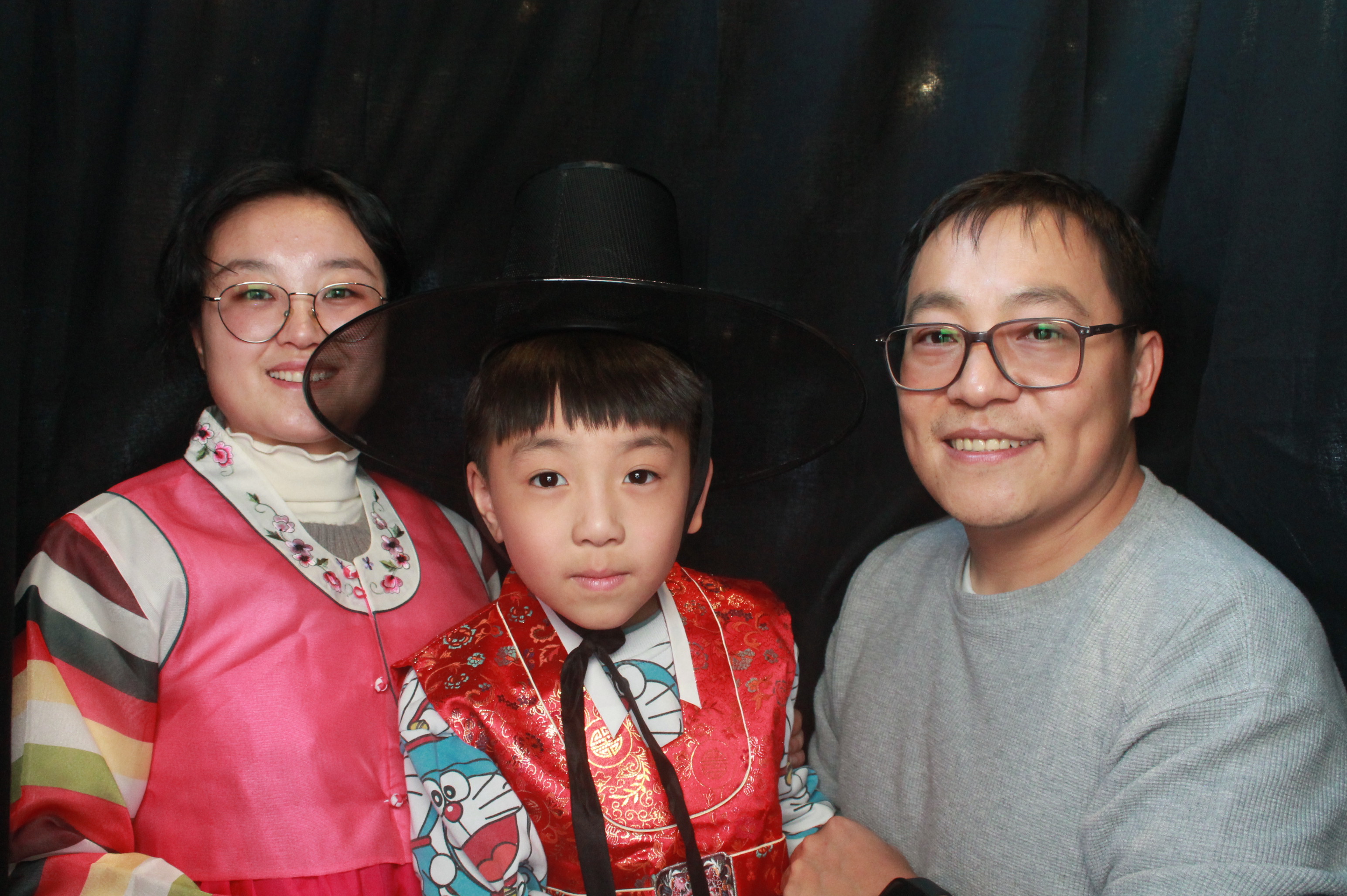 K-Culture Festival 2025 - Booth 2 | View more photos from the event at wgtngallery.classicphotobooths.co.nz/u/wgtncpbgallery/K-Culture-Festival-2025-Booth-2