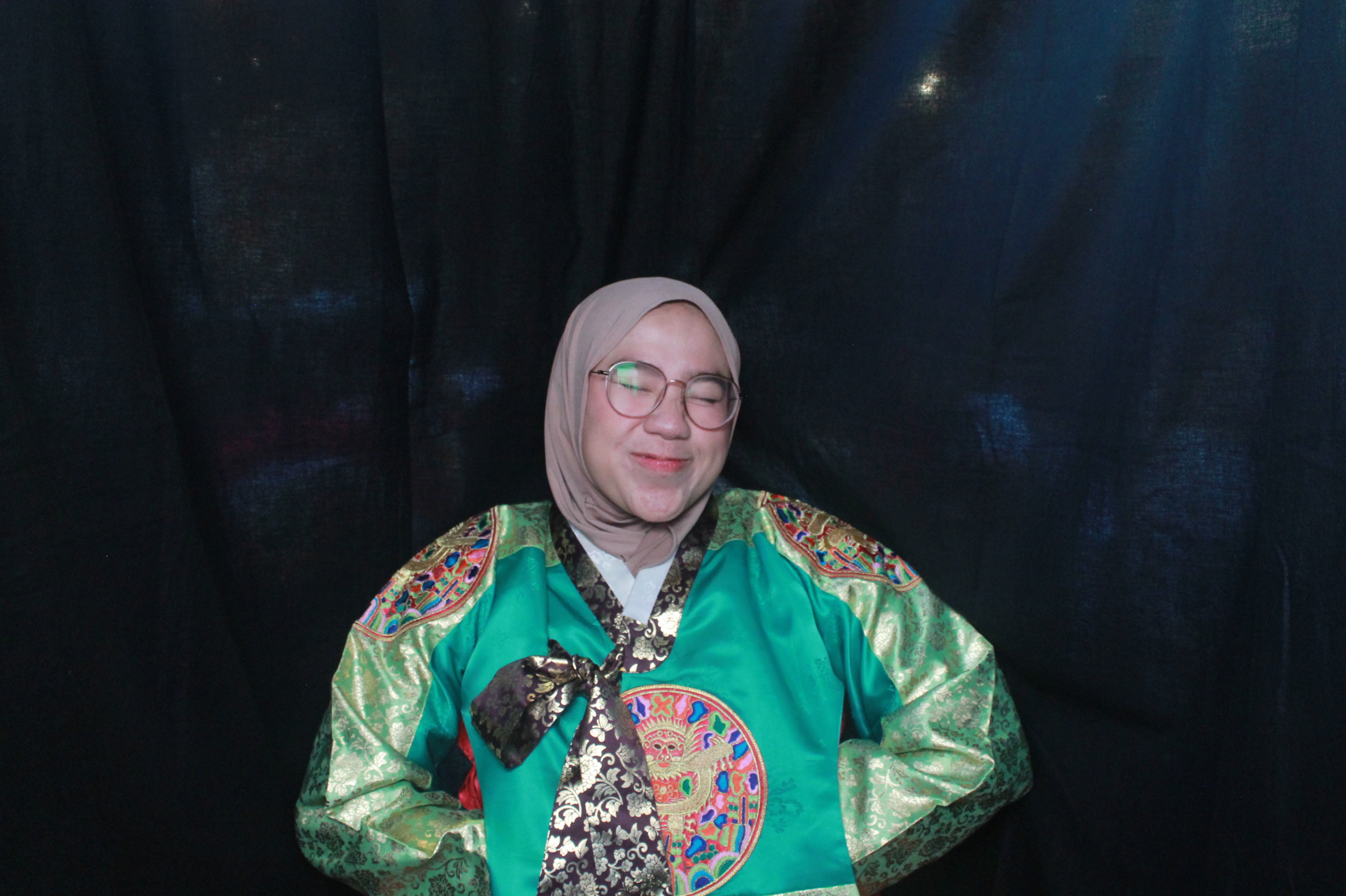 K-Culture Festival 2025 - Booth 2 | View more photos from the event at wgtngallery.classicphotobooths.co.nz/u/wgtncpbgallery/K-Culture-Festival-2025-Booth-2