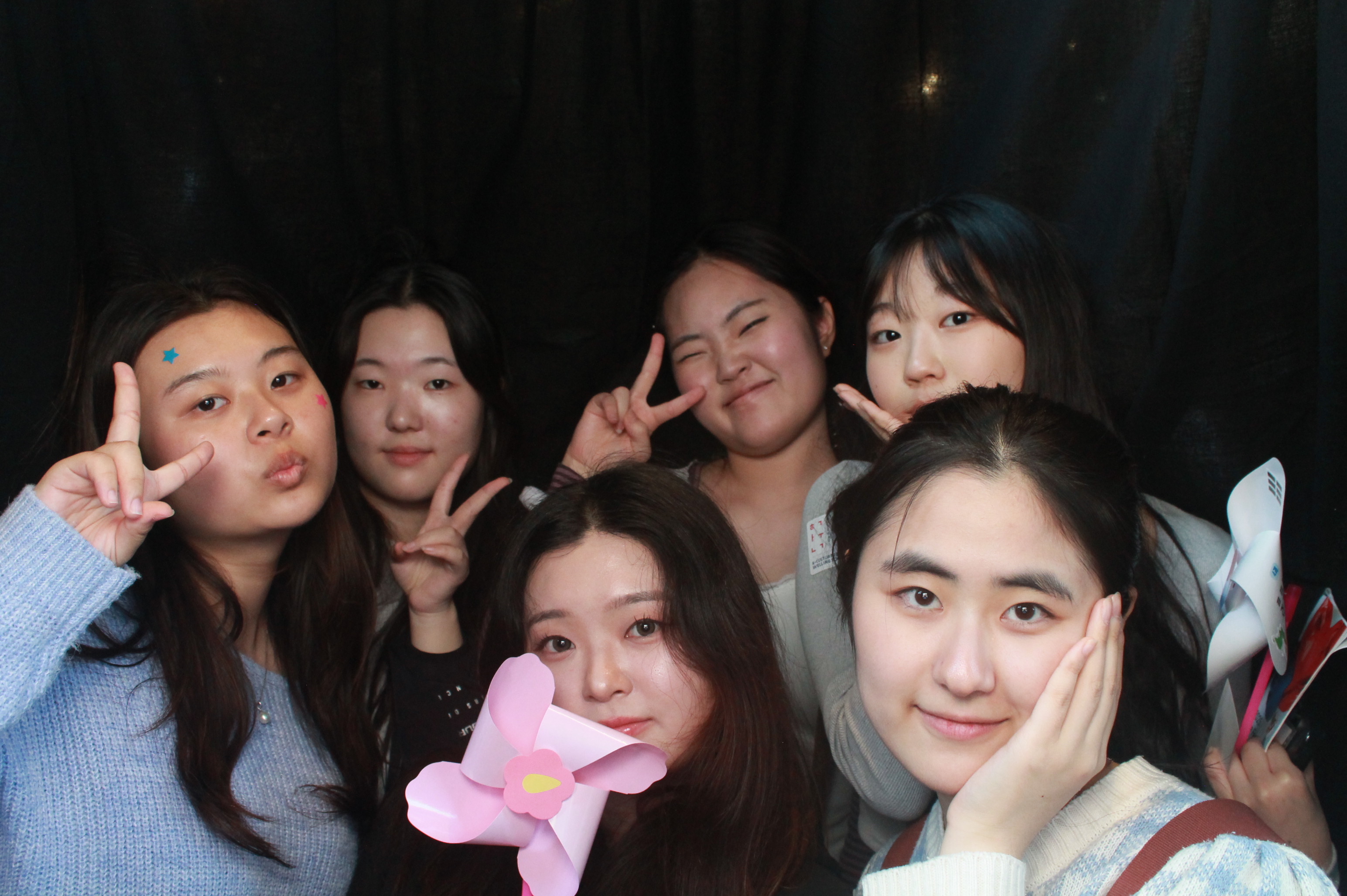 K-Culture Festival 2025 - Booth 2 | View more photos from the event at wgtngallery.classicphotobooths.co.nz/u/wgtncpbgallery/K-Culture-Festival-2025-Booth-2