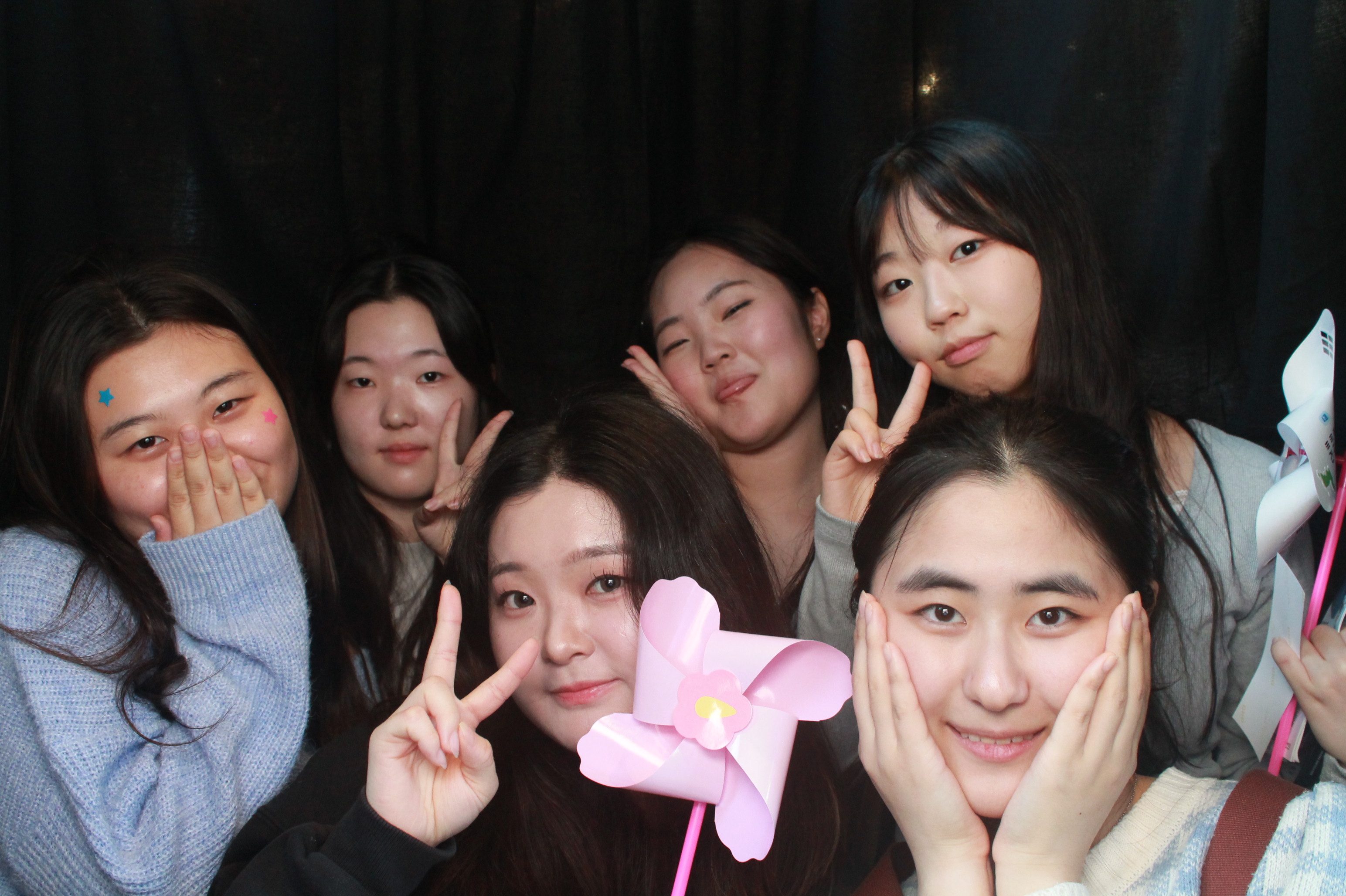 K-Culture Festival 2025 - Booth 2 | View more photos from the event at wgtngallery.classicphotobooths.co.nz/u/wgtncpbgallery/K-Culture-Festival-2025-Booth-2