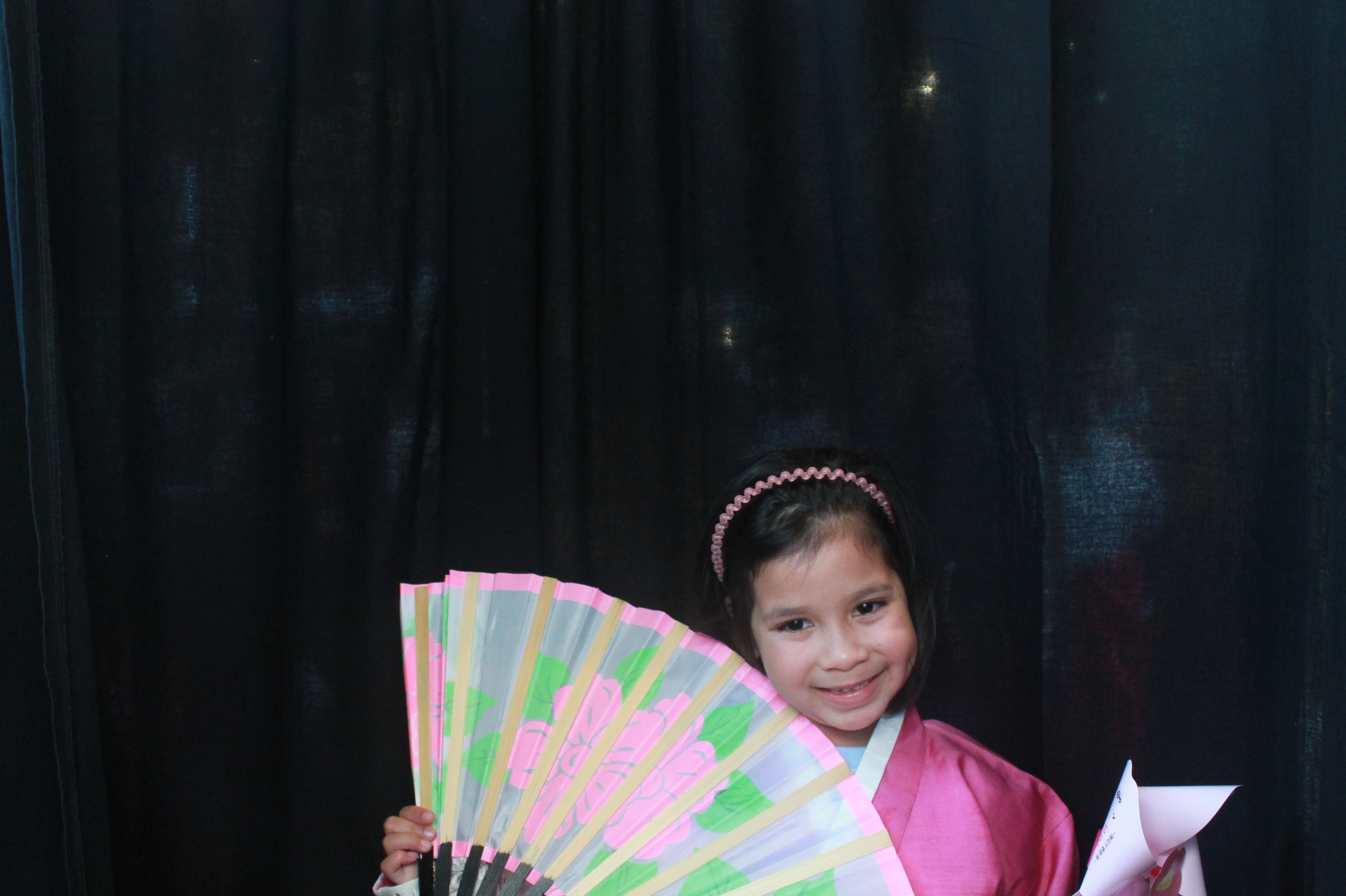 K-Culture Festival 2025 - Booth 2 | View more photos from the event at wgtngallery.classicphotobooths.co.nz/u/wgtncpbgallery/K-Culture-Festival-2025-Booth-2