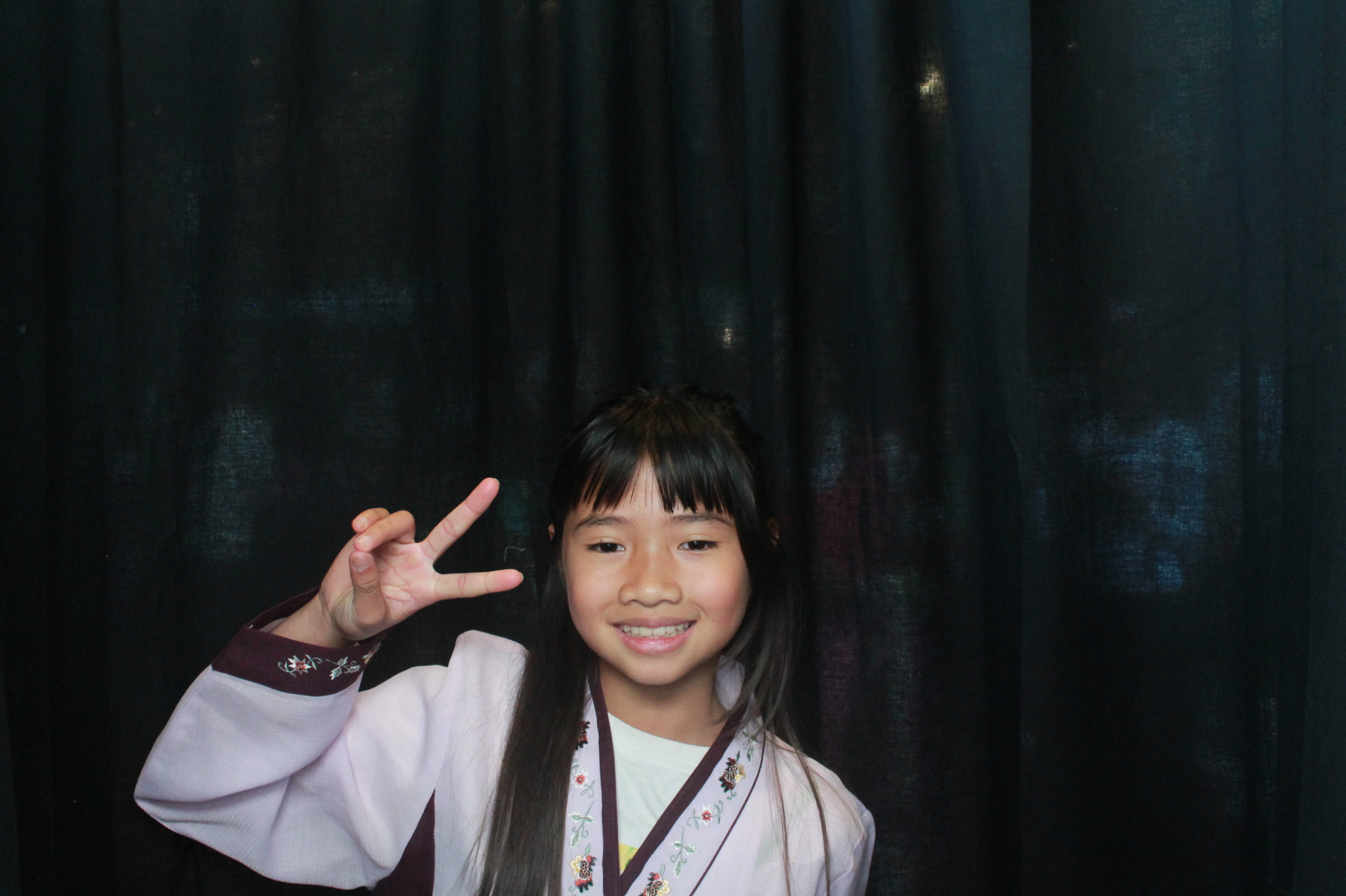 K-Culture Festival 2025 - Booth 2 | View more photos from the event at wgtngallery.classicphotobooths.co.nz/u/wgtncpbgallery/K-Culture-Festival-2025-Booth-2