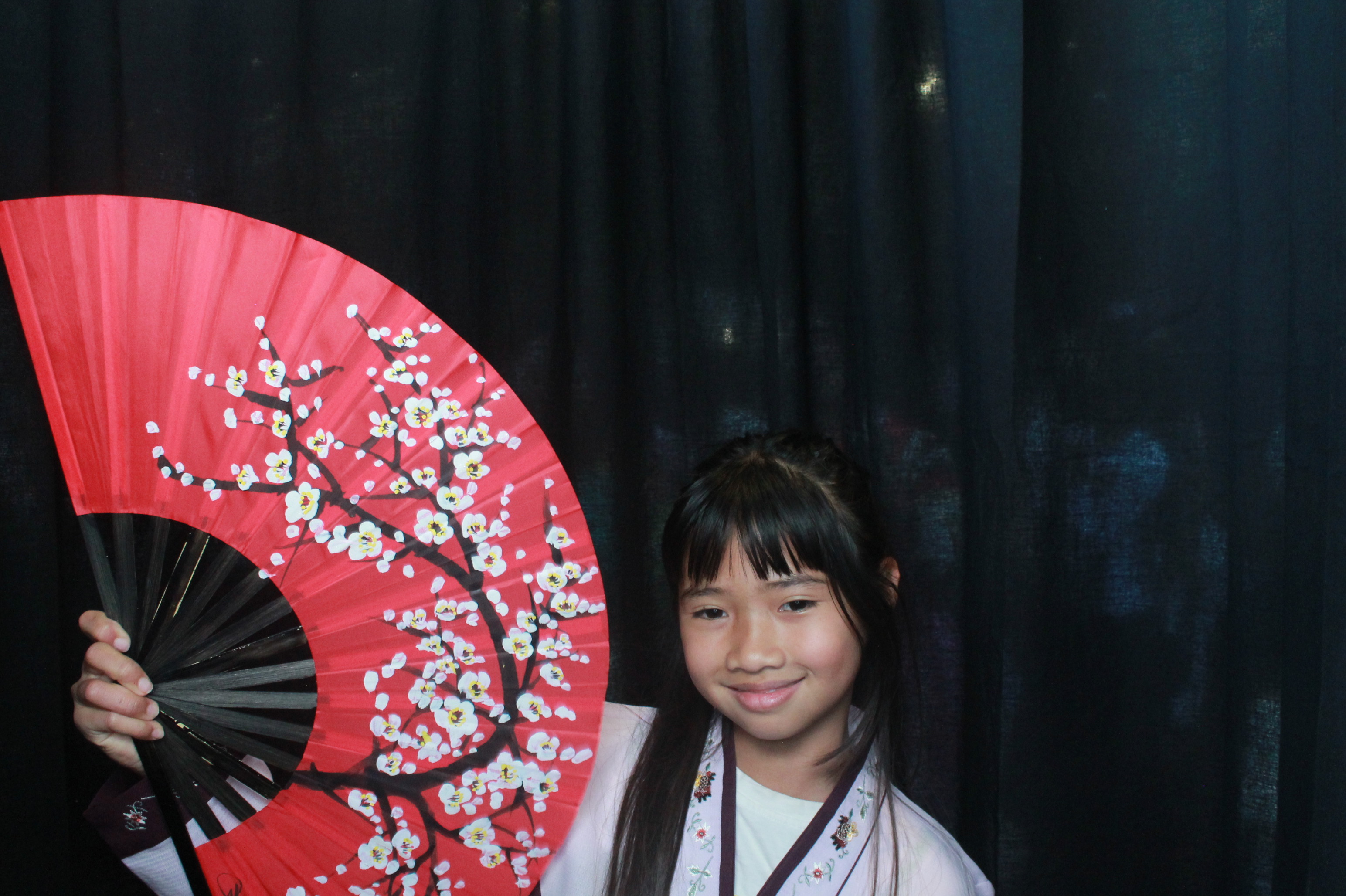 K-Culture Festival 2025 - Booth 2 | View more photos from the event at wgtngallery.classicphotobooths.co.nz/u/wgtncpbgallery/K-Culture-Festival-2025-Booth-2