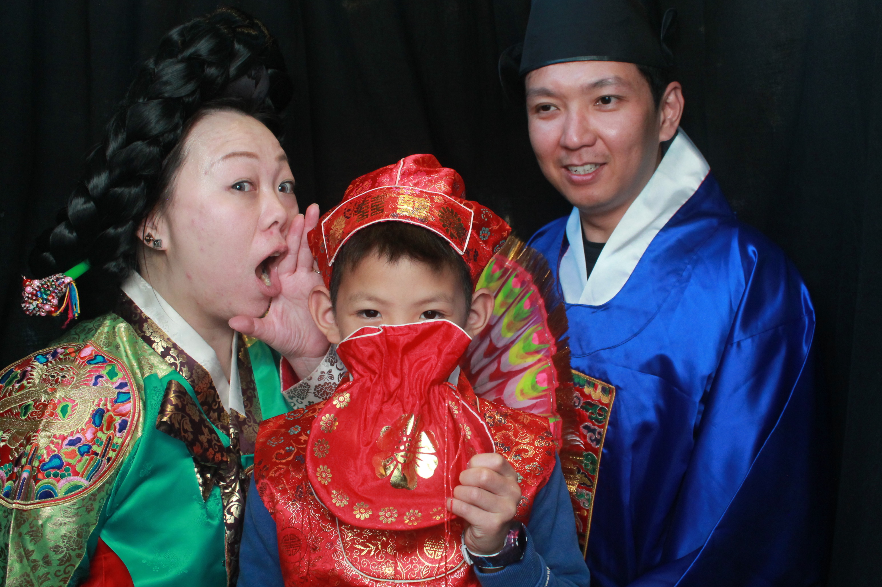 K-Culture Festival 2025 - Booth 2 | View more photos from the event at wgtngallery.classicphotobooths.co.nz/u/wgtncpbgallery/K-Culture-Festival-2025-Booth-2