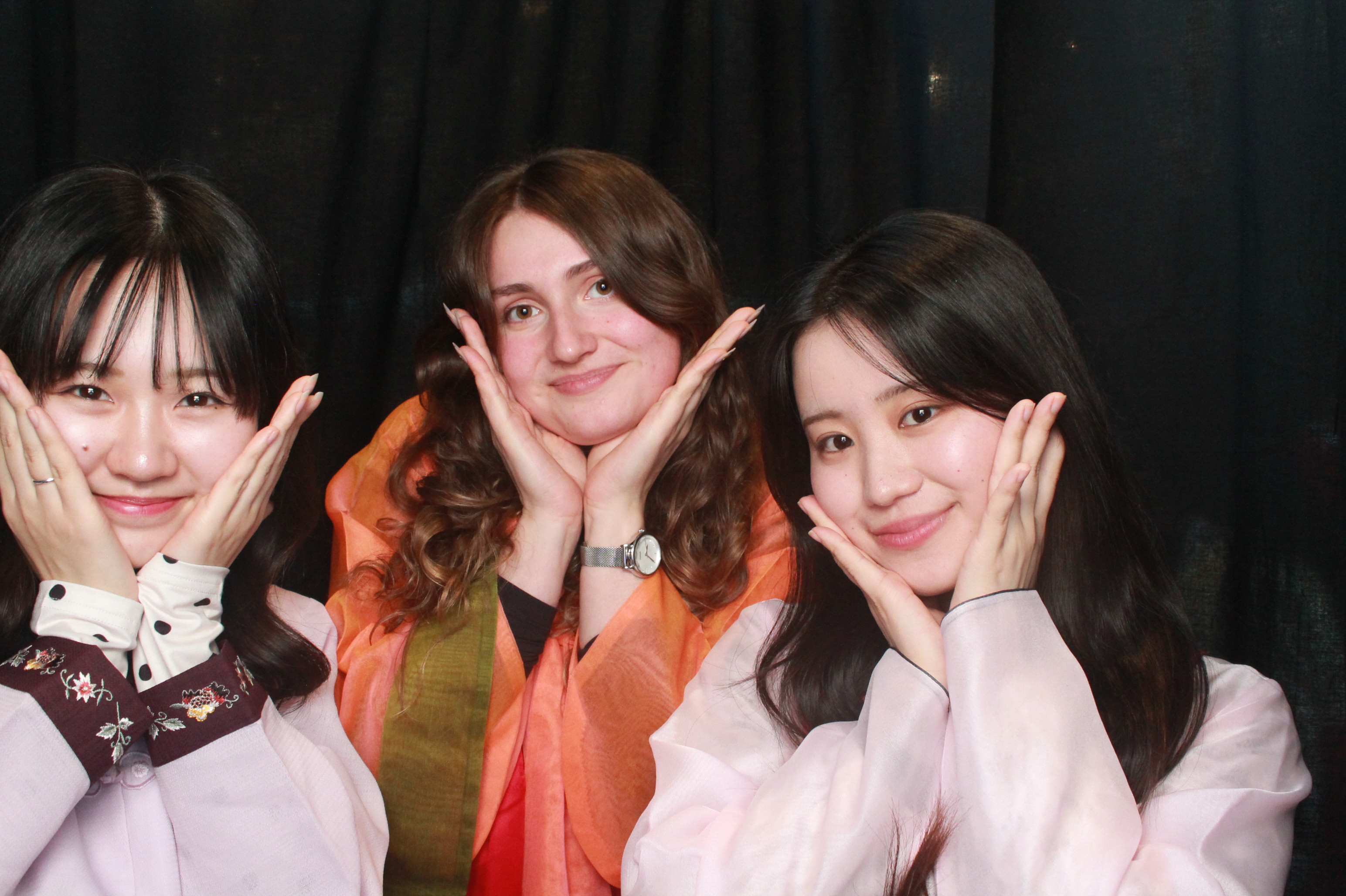 K-Culture Festival 2025 - Booth 2 | View more photos from the event at wgtngallery.classicphotobooths.co.nz/u/wgtncpbgallery/K-Culture-Festival-2025-Booth-2