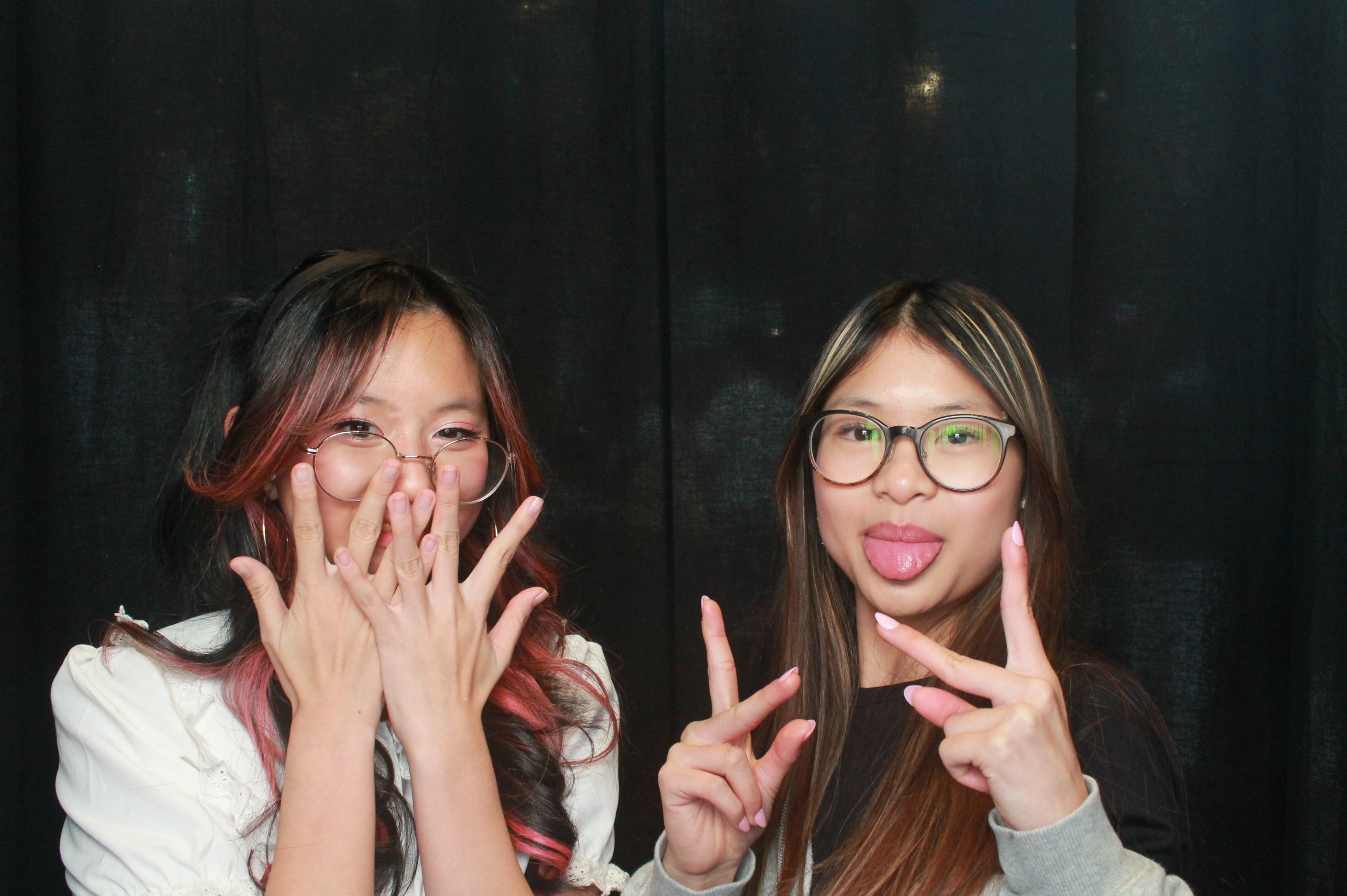 K-Culture Festival 2025 - Booth 2 | View more photos from the event at wgtngallery.classicphotobooths.co.nz/u/wgtncpbgallery/K-Culture-Festival-2025-Booth-2