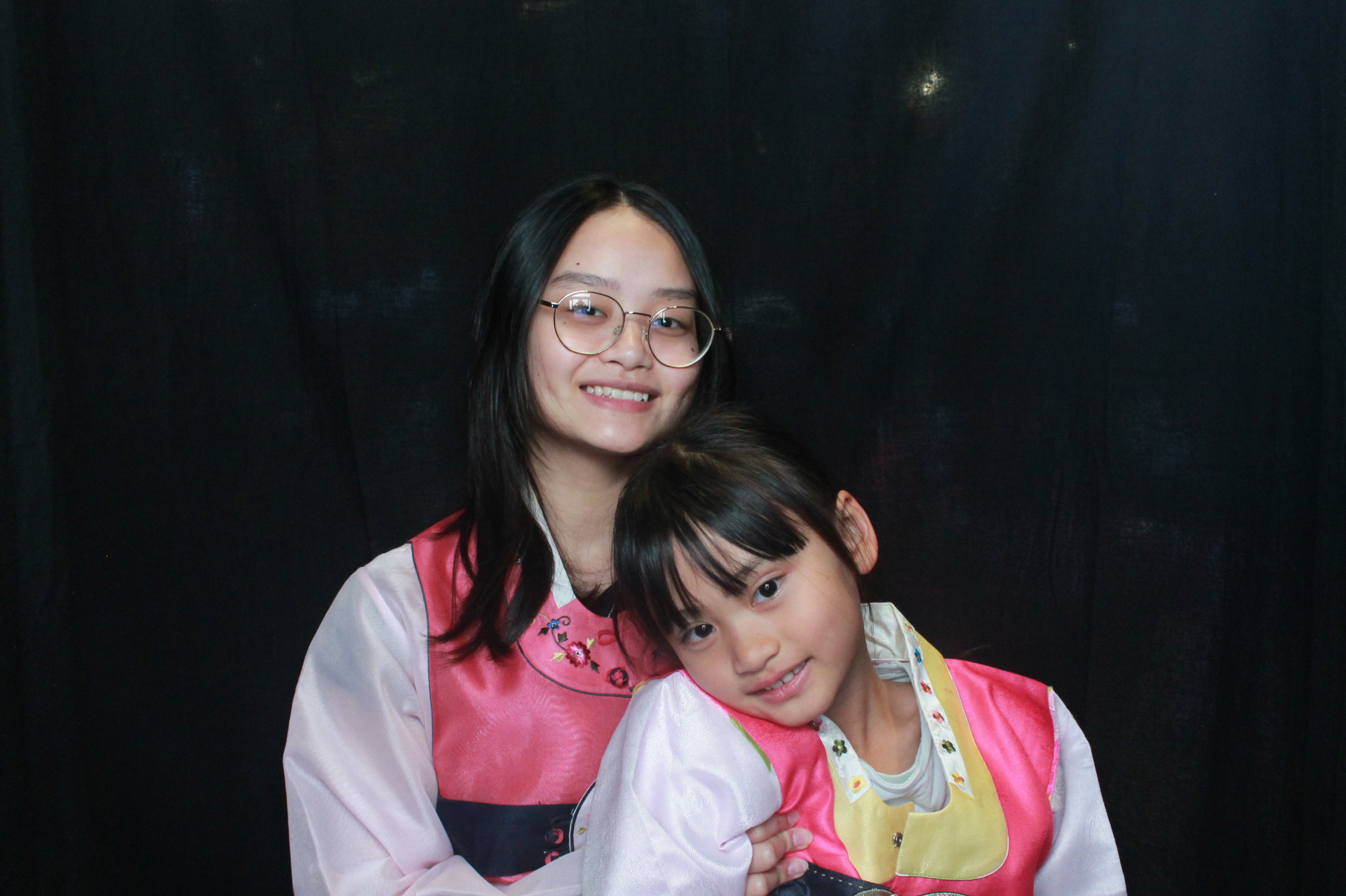 K-Culture Festival 2025 - Booth 2 | View more photos from the event at wgtngallery.classicphotobooths.co.nz/u/wgtncpbgallery/K-Culture-Festival-2025-Booth-2