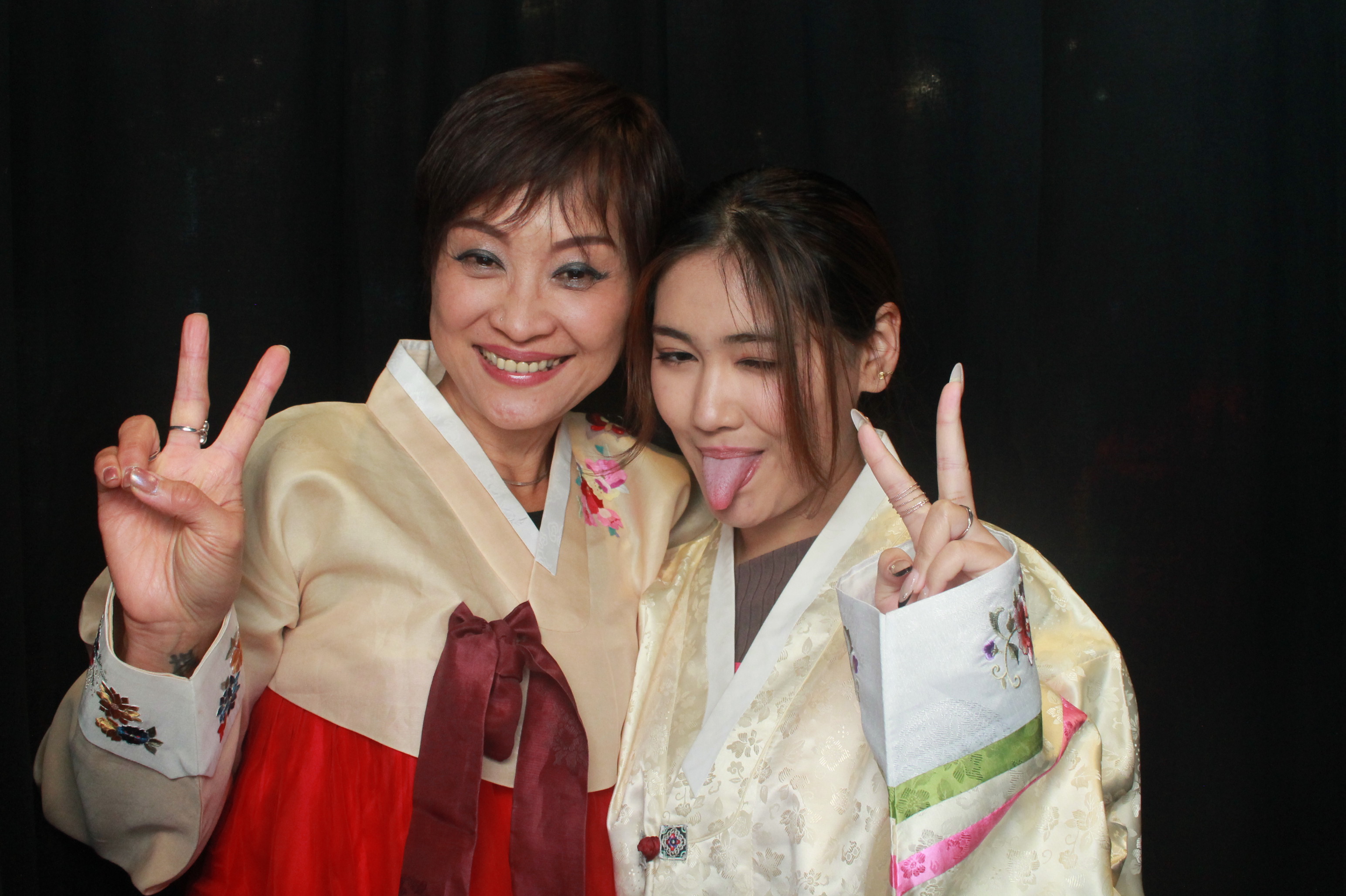 K-Culture Festival 2025 - Booth 2 | View more photos from the event at wgtngallery.classicphotobooths.co.nz/u/wgtncpbgallery/K-Culture-Festival-2025-Booth-2