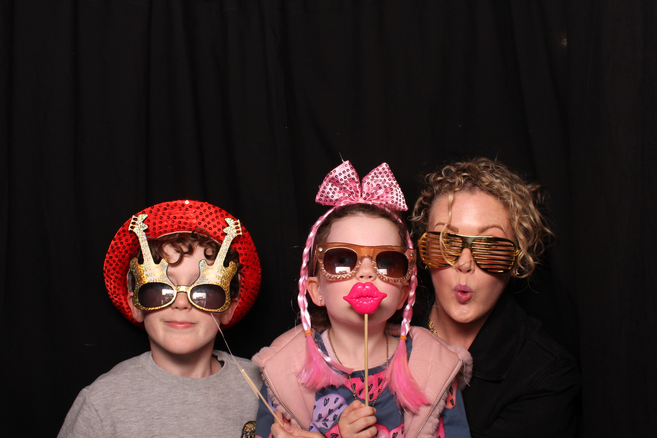 Porirua 75th Honours Night | View more photos from the event at wgtngallery.classicphotobooths.co.nz/u/wgtncpbgallery/Porirua-75th-Honours-Night