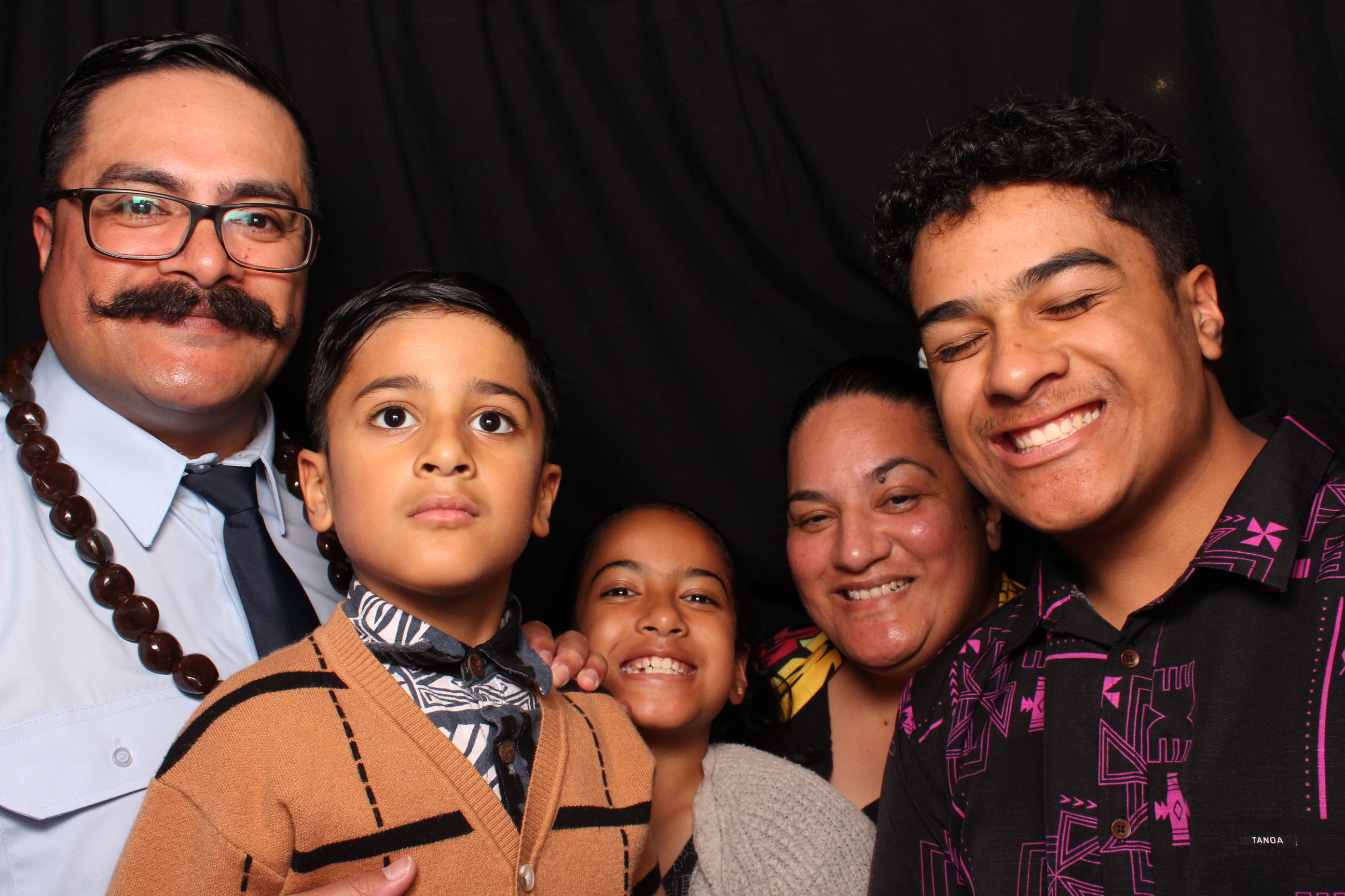 Porirua 75th Honours Night | View more photos from the event at wgtngallery.classicphotobooths.co.nz/u/wgtncpbgallery/Porirua-75th-Honours-Night