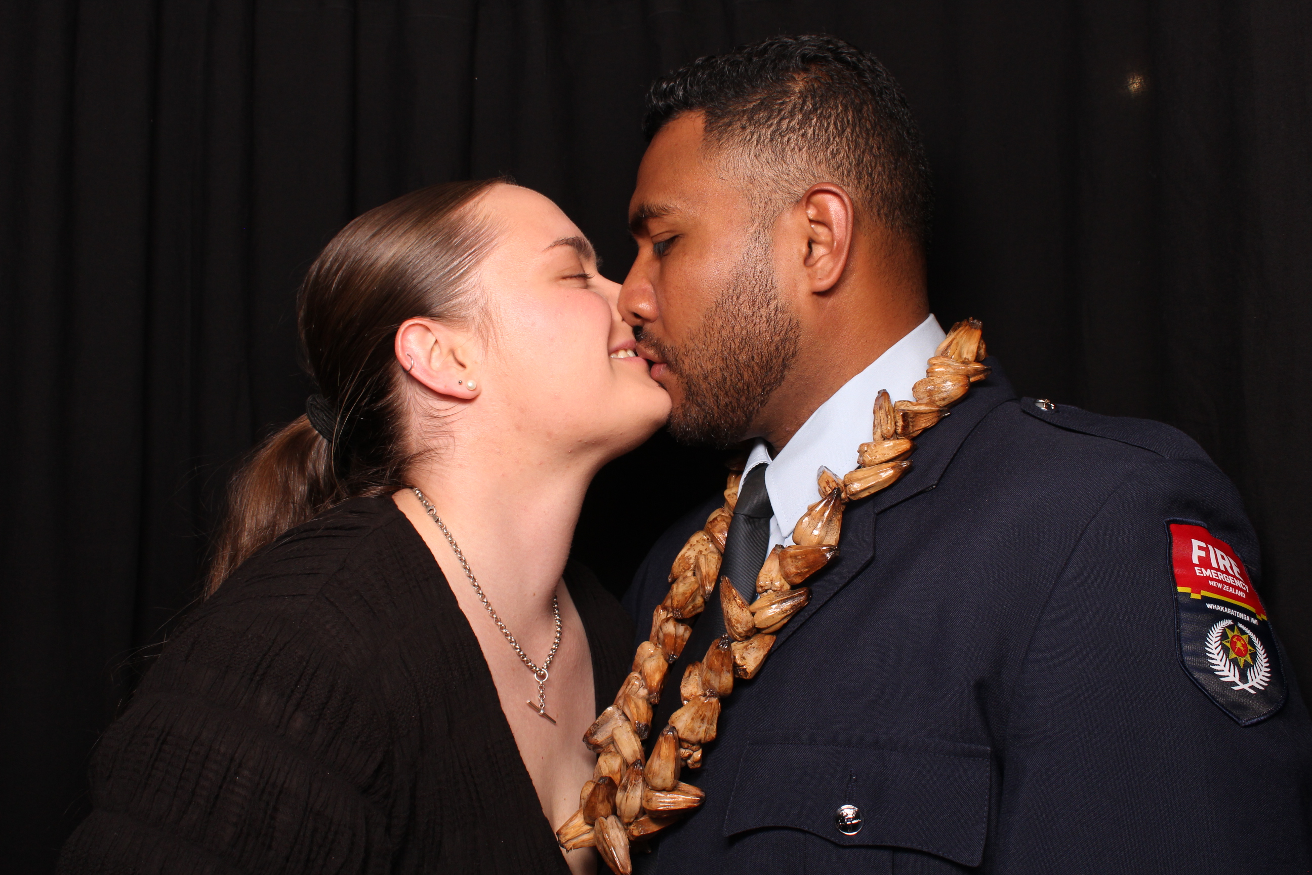 Porirua 75th Honours Night | View more photos from the event at wgtngallery.classicphotobooths.co.nz/u/wgtncpbgallery/Porirua-75th-Honours-Night