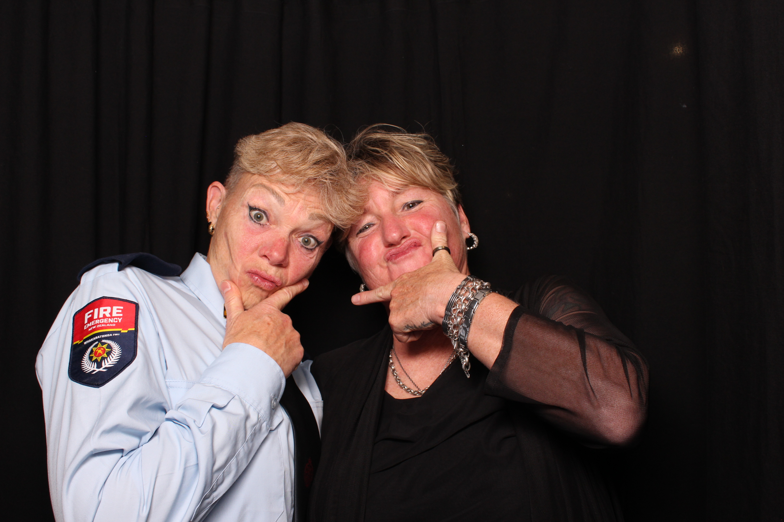 Porirua 75th Honours Night | View more photos from the event at wgtngallery.classicphotobooths.co.nz/u/wgtncpbgallery/Porirua-75th-Honours-Night