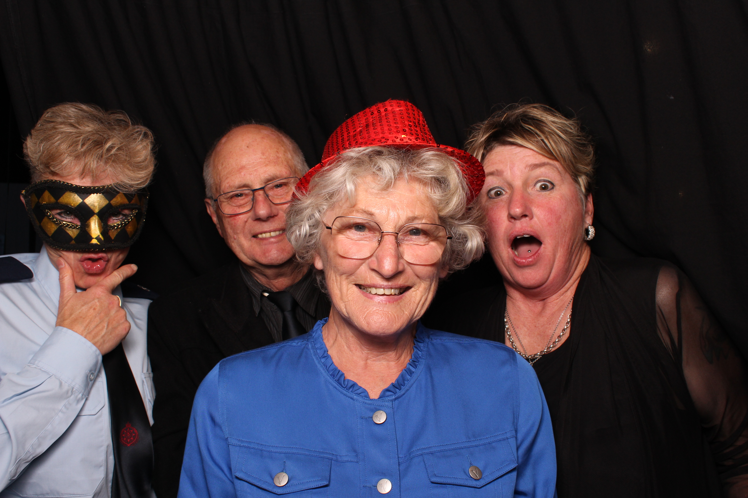 Porirua 75th Honours Night | View more photos from the event at wgtngallery.classicphotobooths.co.nz/u/wgtncpbgallery/Porirua-75th-Honours-Night