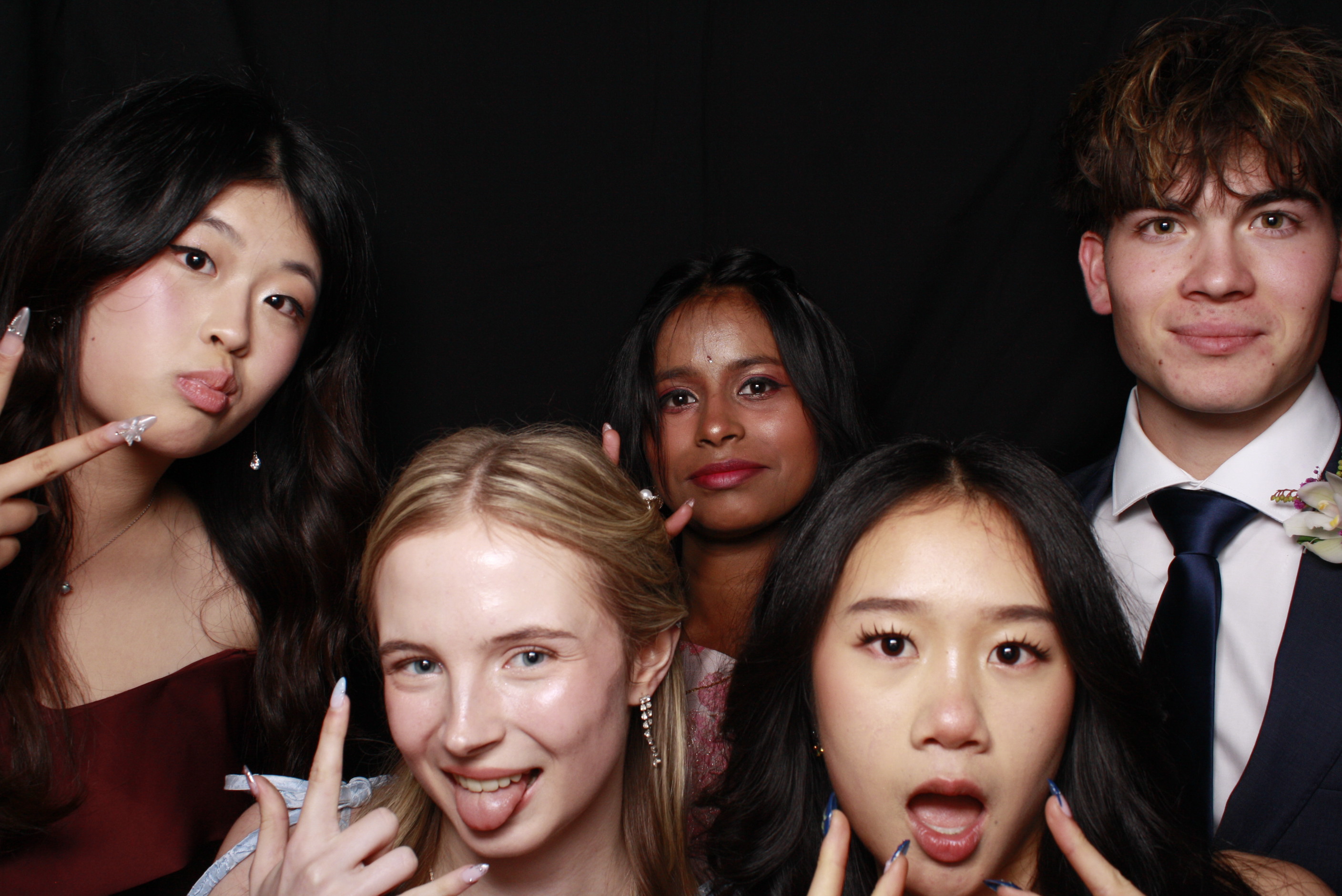 St Orans College Ball 2025 - Booth 1 | View more photos from the event at wgtngallery.classicphotobooths.co.nz/u/wgtncpbgallery/St-Orans-College-Ball-2025-Booth-1