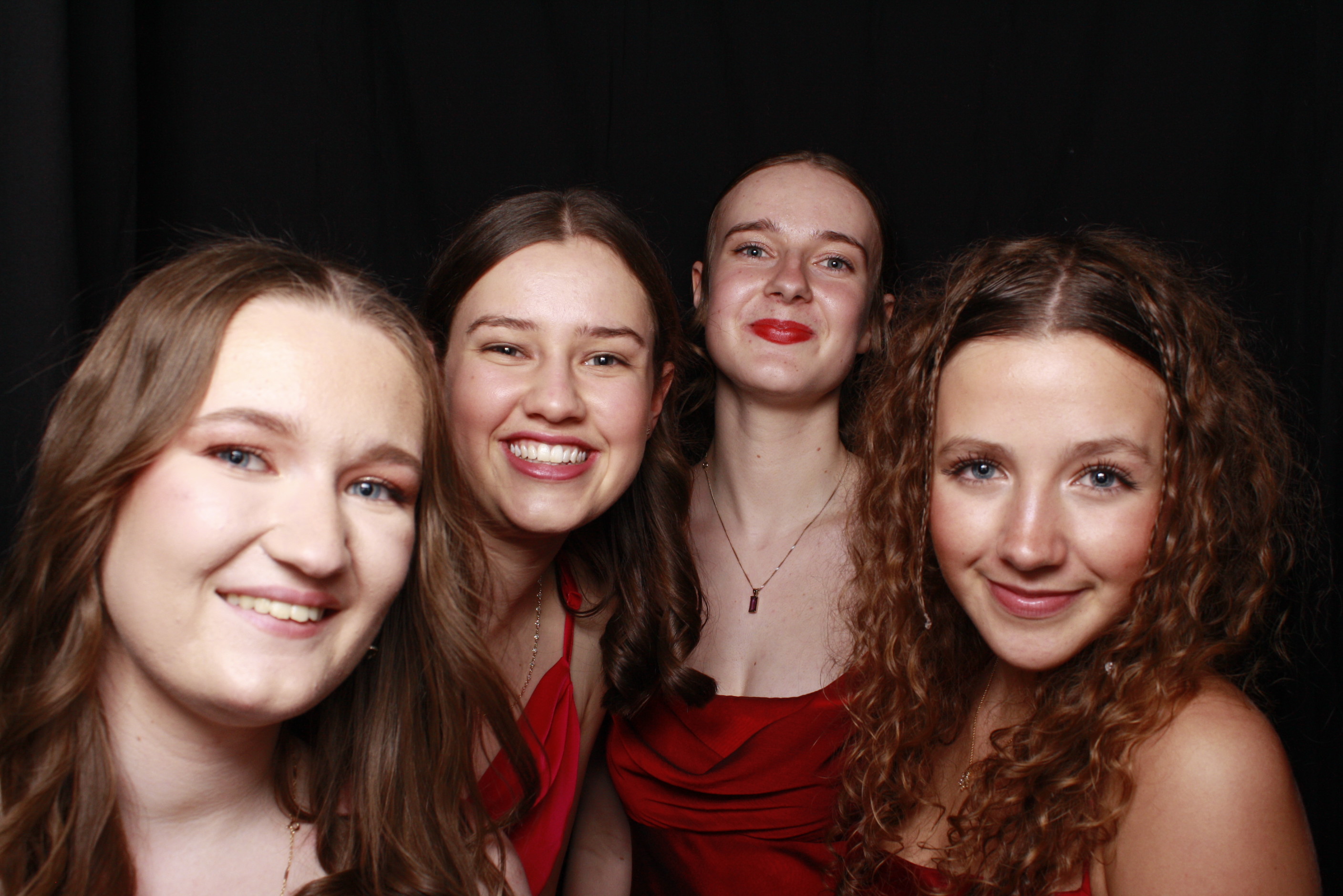 St Orans College Ball 2025 - Booth 1 | View more photos from the event at wgtngallery.classicphotobooths.co.nz/u/wgtncpbgallery/St-Orans-College-Ball-2025-Booth-1