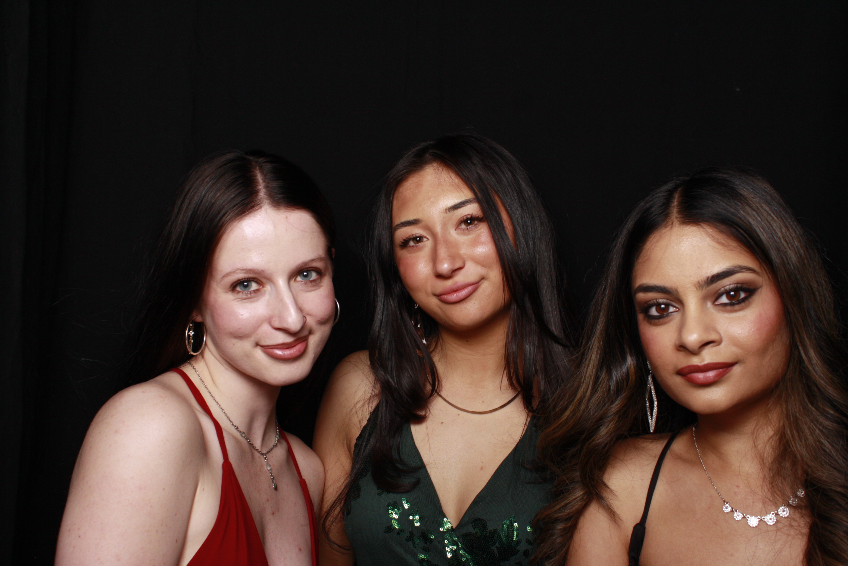 St Orans College Ball 2025 - Booth 1 | View more photos from the event at wgtngallery.classicphotobooths.co.nz/u/wgtncpbgallery/St-Orans-College-Ball-2025-Booth-1