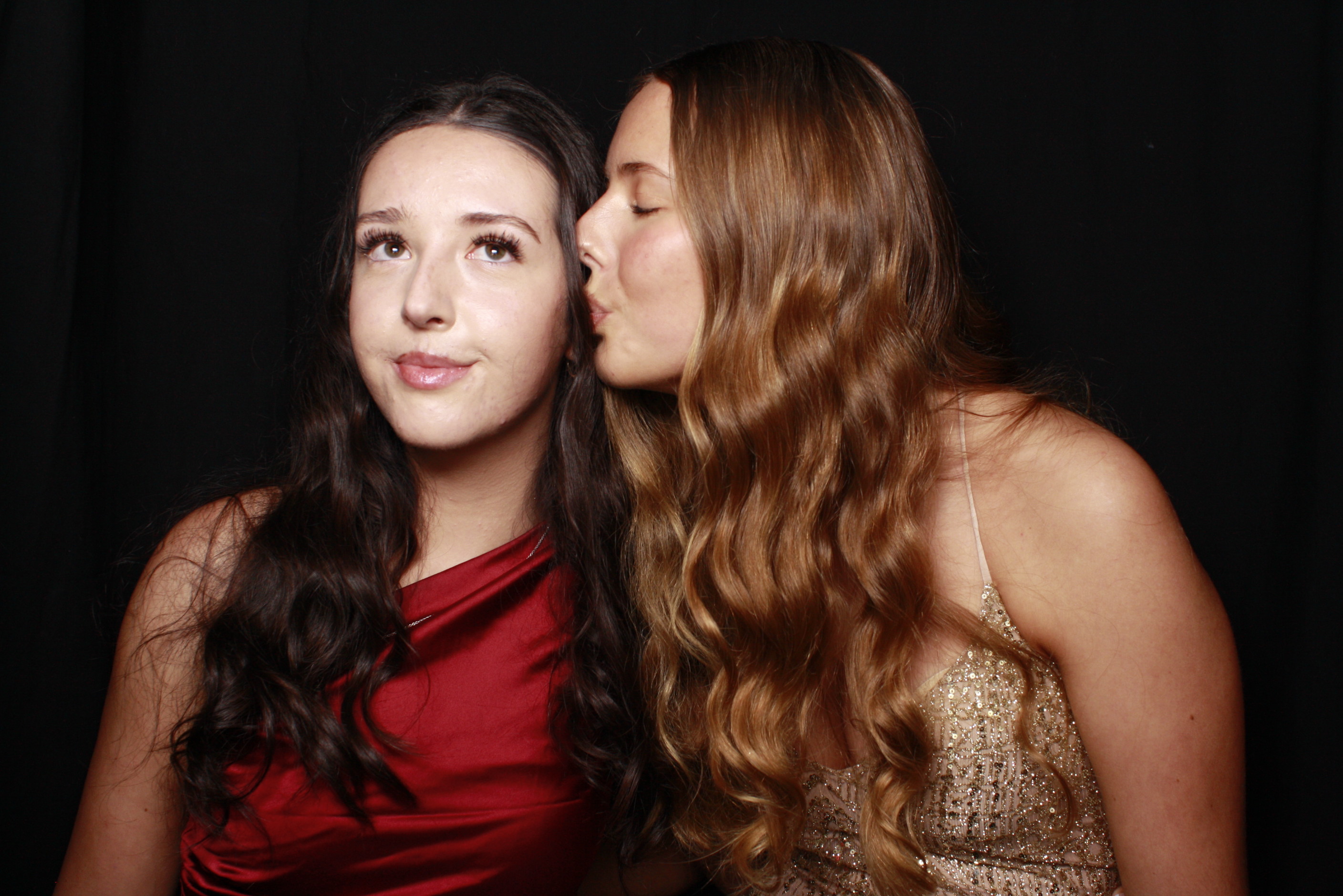 St Orans College Ball 2025 - Booth 1 | View more photos from the event at wgtngallery.classicphotobooths.co.nz/u/wgtncpbgallery/St-Orans-College-Ball-2025-Booth-1