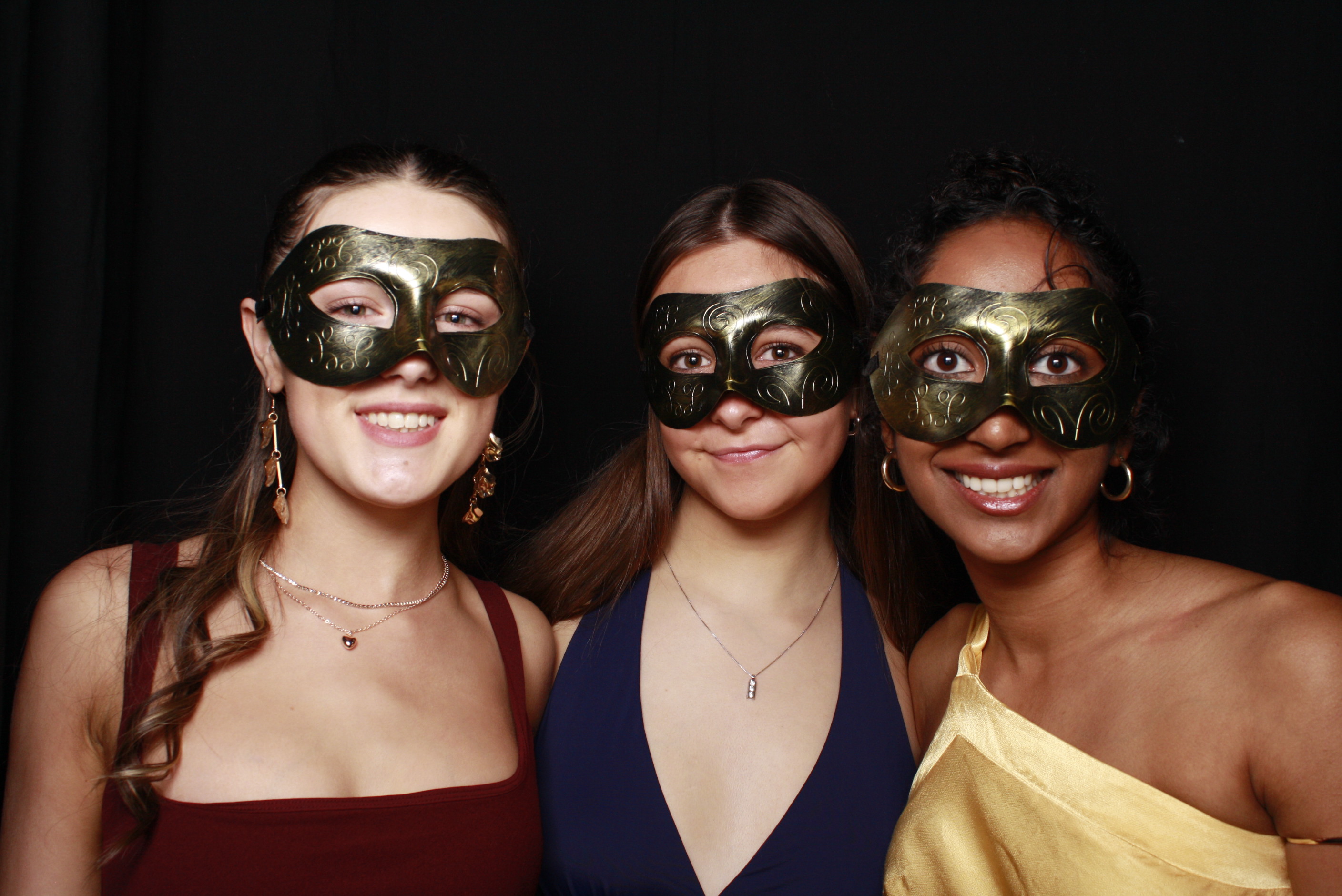 St Orans College Ball 2025 - Booth 1 | View more photos from the event at wgtngallery.classicphotobooths.co.nz/u/wgtncpbgallery/St-Orans-College-Ball-2025-Booth-1