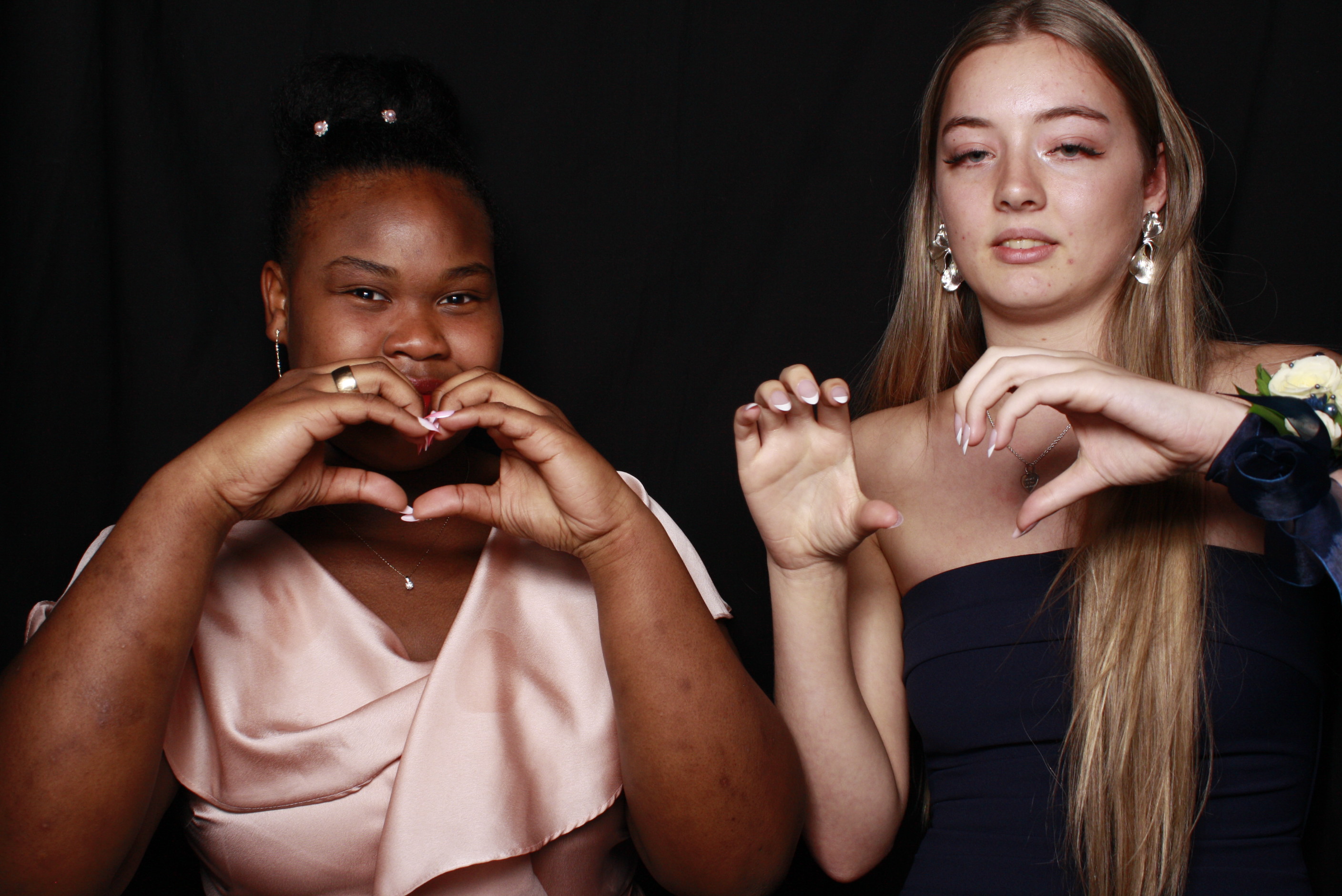 St Orans College Ball 2025 - Booth 1 | View more photos from the event at wgtngallery.classicphotobooths.co.nz/u/wgtncpbgallery/St-Orans-College-Ball-2025-Booth-1