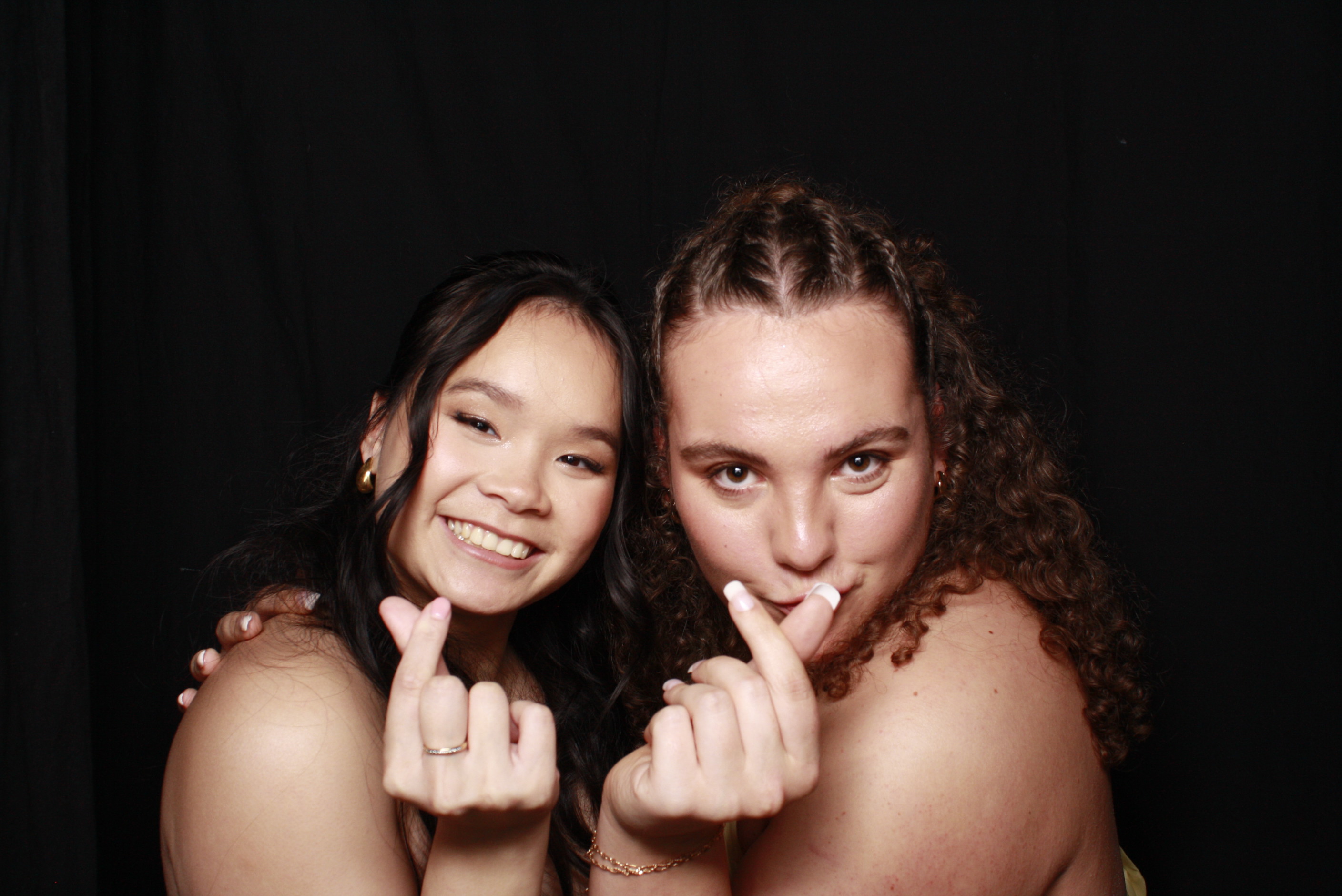 St Orans College Ball 2025 - Booth 1 | View more photos from the event at wgtngallery.classicphotobooths.co.nz/u/wgtncpbgallery/St-Orans-College-Ball-2025-Booth-1