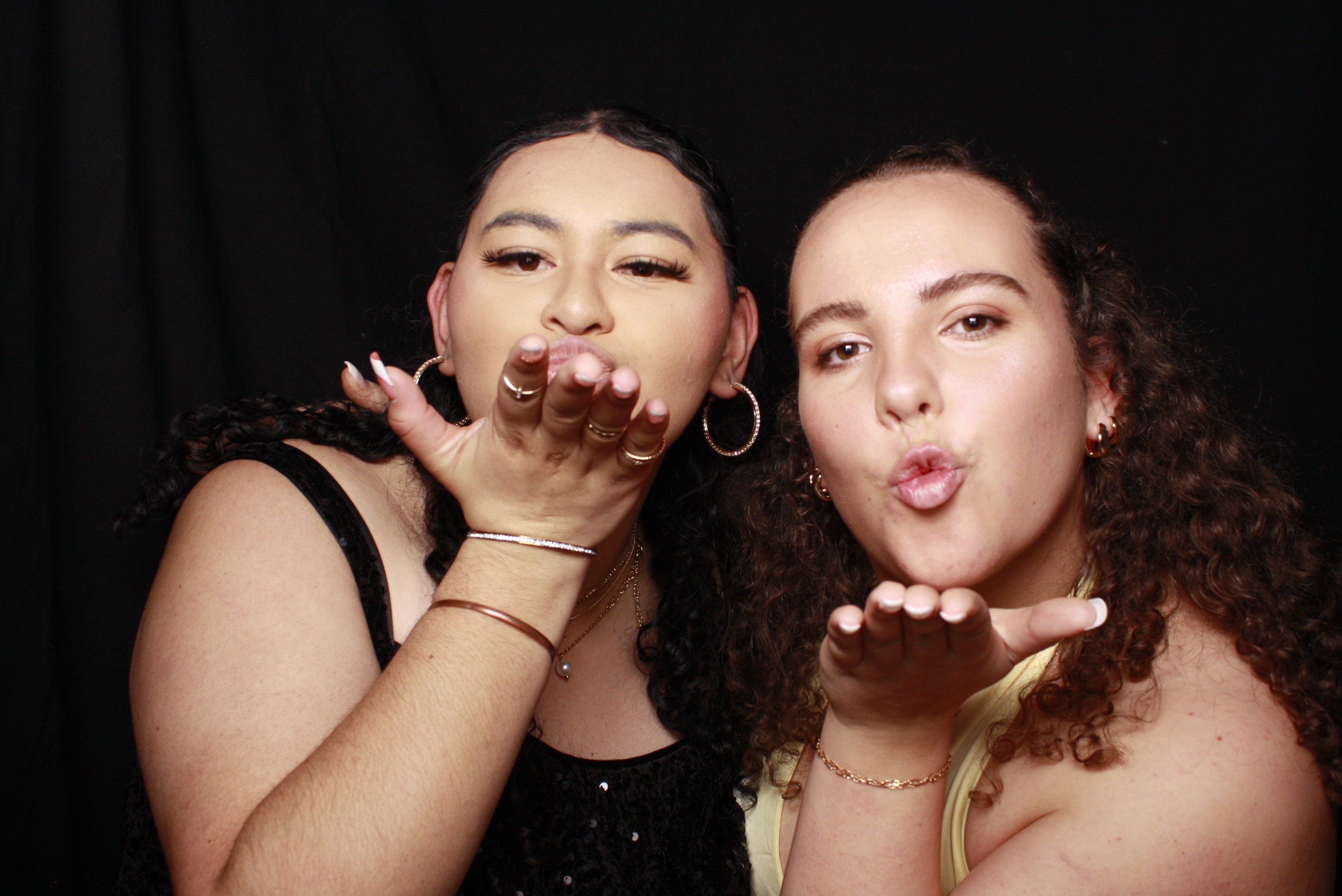 St Orans College Ball 2025 - Booth 1 | View more photos from the event at wgtngallery.classicphotobooths.co.nz/u/wgtncpbgallery/St-Orans-College-Ball-2025-Booth-1