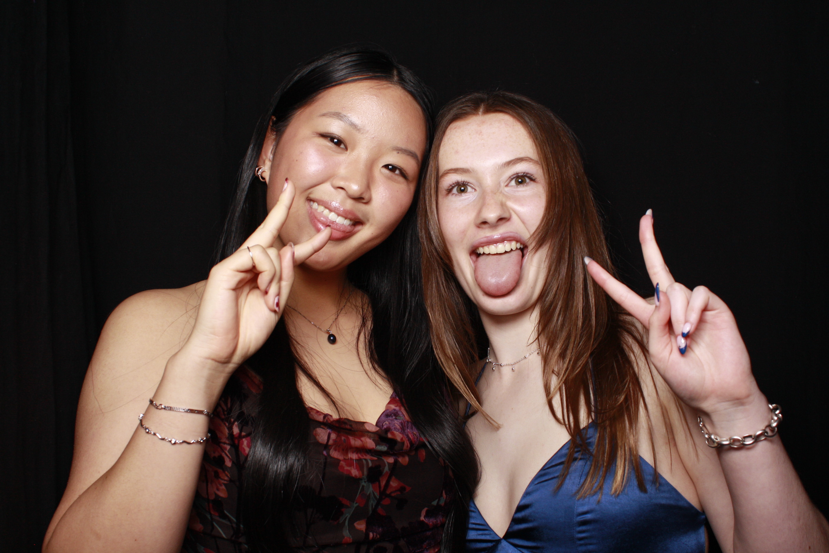 St Orans College Ball 2025 - Booth 1 | View more photos from the event at wgtngallery.classicphotobooths.co.nz/u/wgtncpbgallery/St-Orans-College-Ball-2025-Booth-1