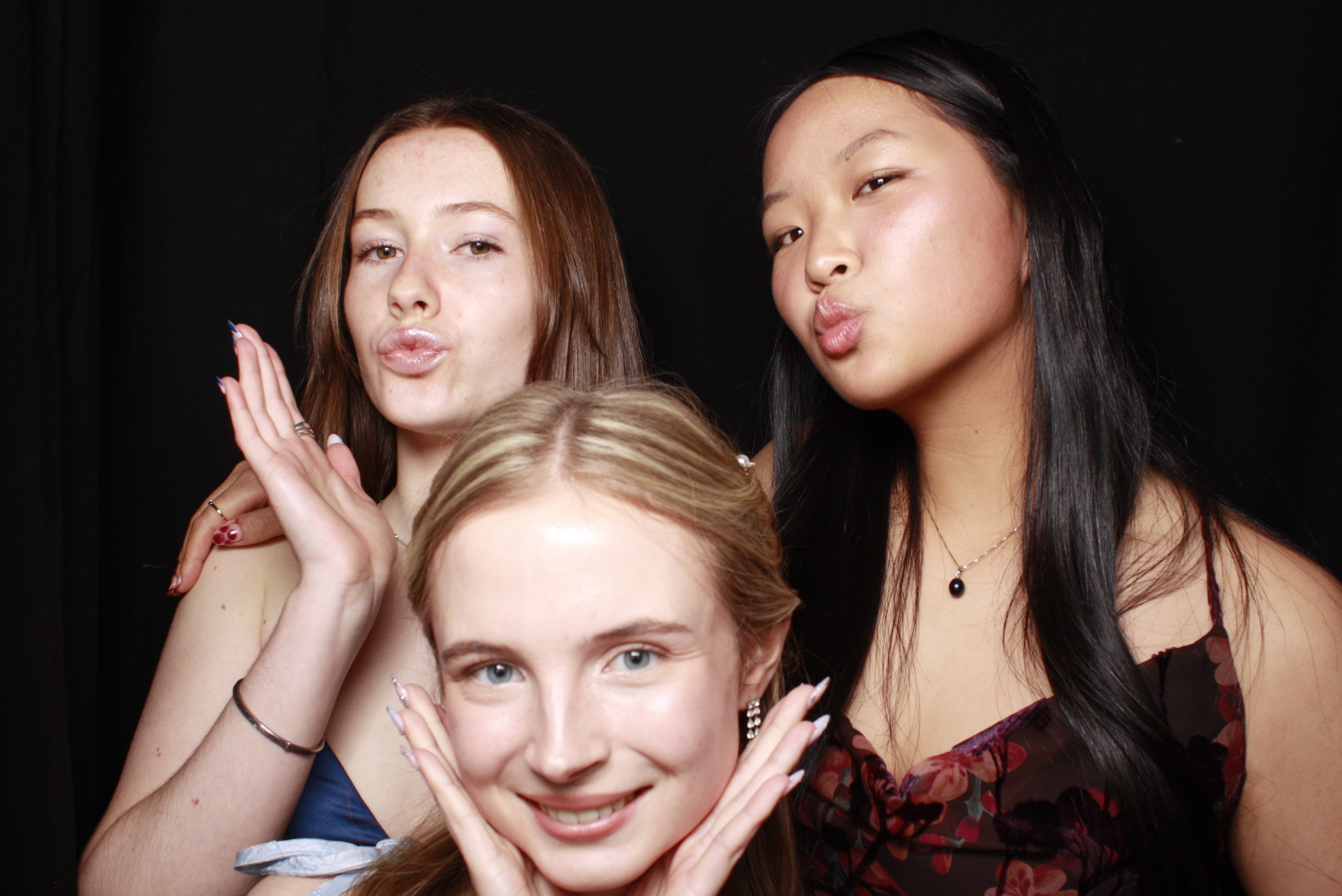 St Orans College Ball 2025 - Booth 1 | View more photos from the event at wgtngallery.classicphotobooths.co.nz/u/wgtncpbgallery/St-Orans-College-Ball-2025-Booth-1