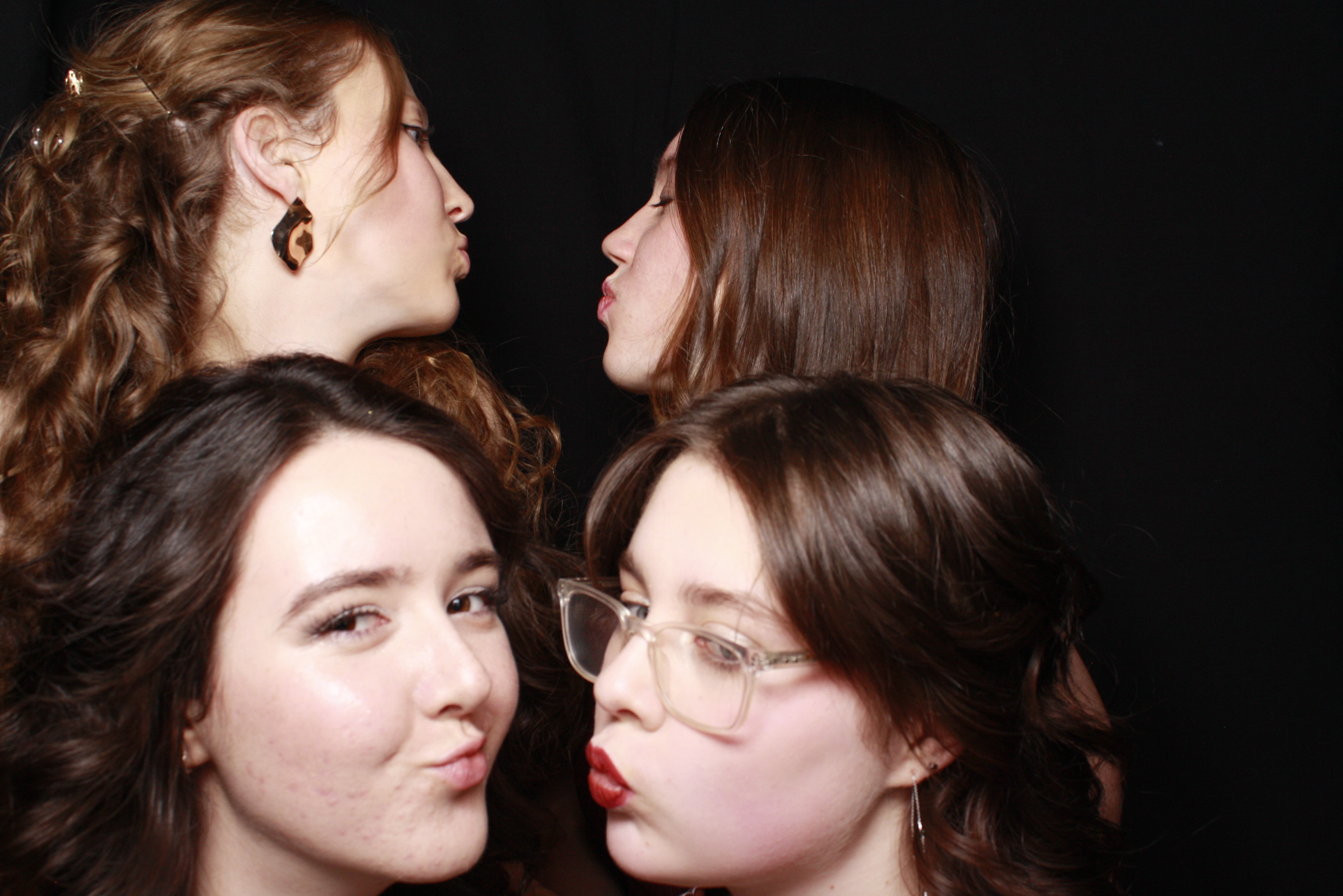 St Orans College Ball 2025 - Booth 1 | View more photos from the event at wgtngallery.classicphotobooths.co.nz/u/wgtncpbgallery/St-Orans-College-Ball-2025-Booth-1